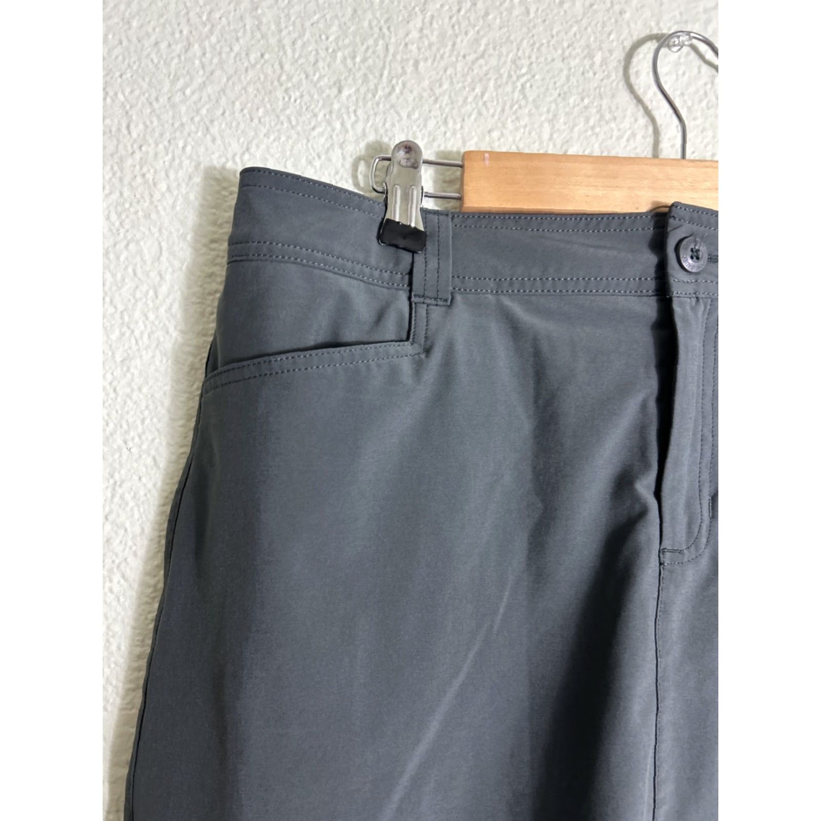 Eddie Bauer Eddie Bauer Women’s Skort Gray 12 Nylon 36x19 Activewear Size ONE SIZE - 2 Thumbnail