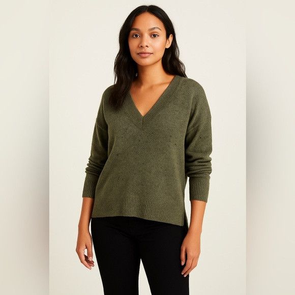 Madewell Madewell Olive Green Speckled V-Neck Sweater Size M Size M / US 6-8 / IT 42-44 - 1 Thumbnail