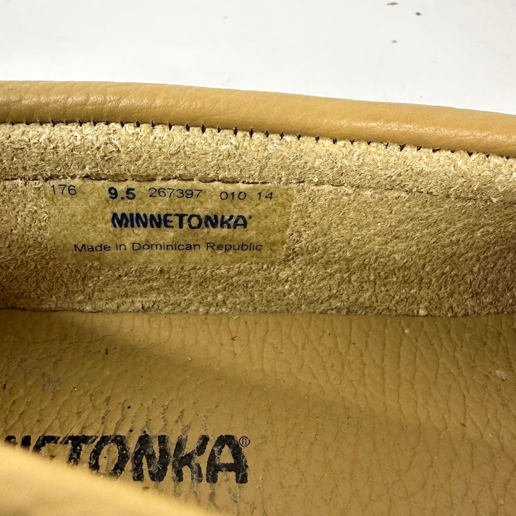 Minnetonka Minnetonka Moccasins Tan Thunderbird Beaded Leather Womens 9.5 Size US 10 / IT 40 - 5 Thumbnail