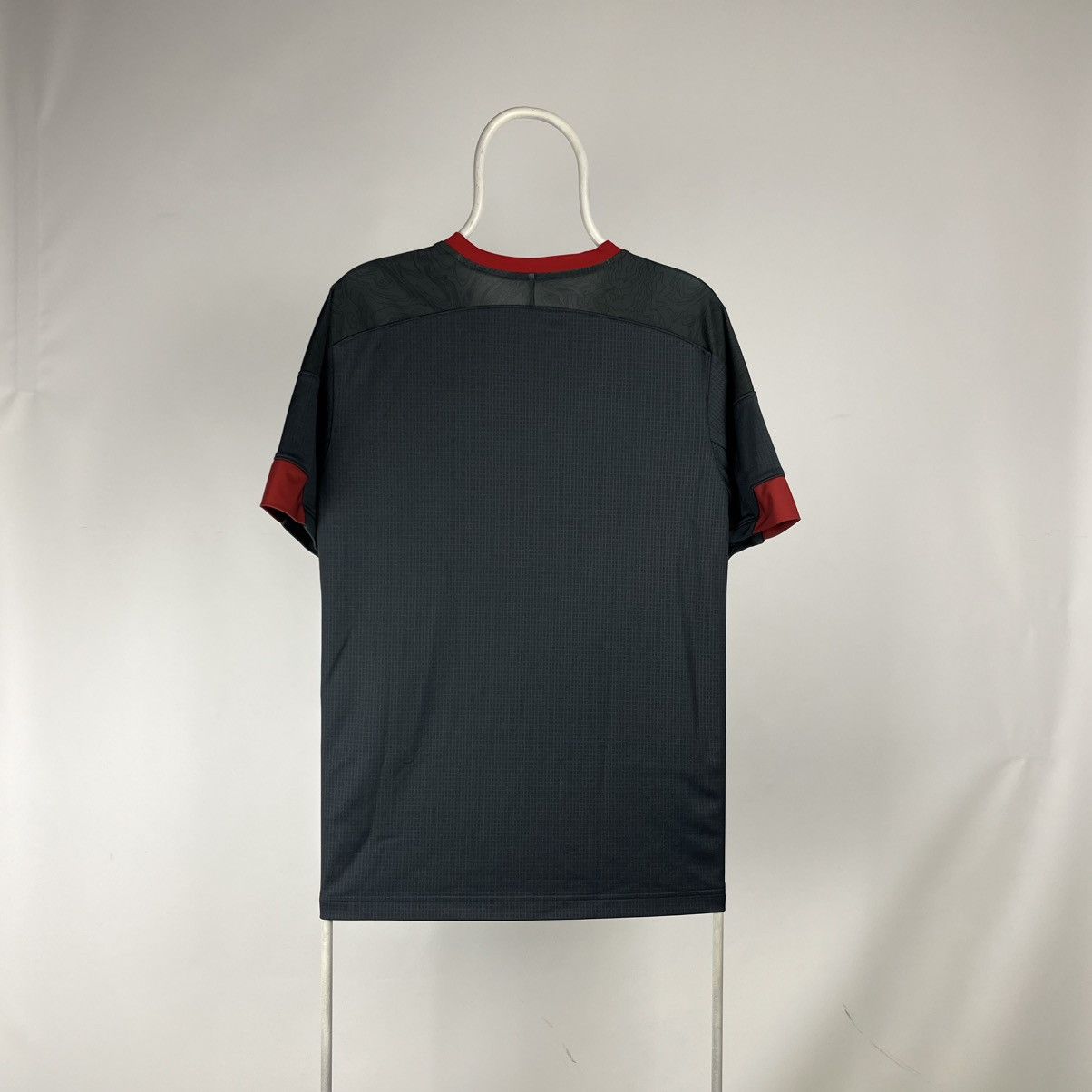 Under Armour Wales Jersey Rugby Union 2018/2019 Away Under Armour Shirt Size US L / EU 52-54 / 3 - 2 Thumbnail