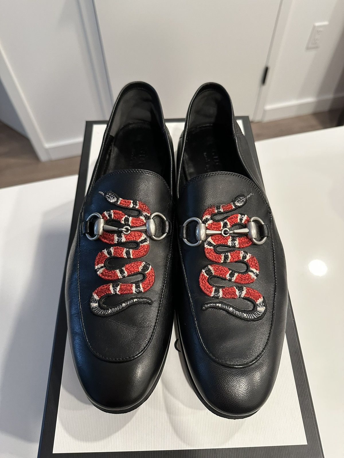 Gucci GUCCI Horsebit Jordaan Snake Loafer Size US 8.5 / EU 41-42 - 2 Thumbnail