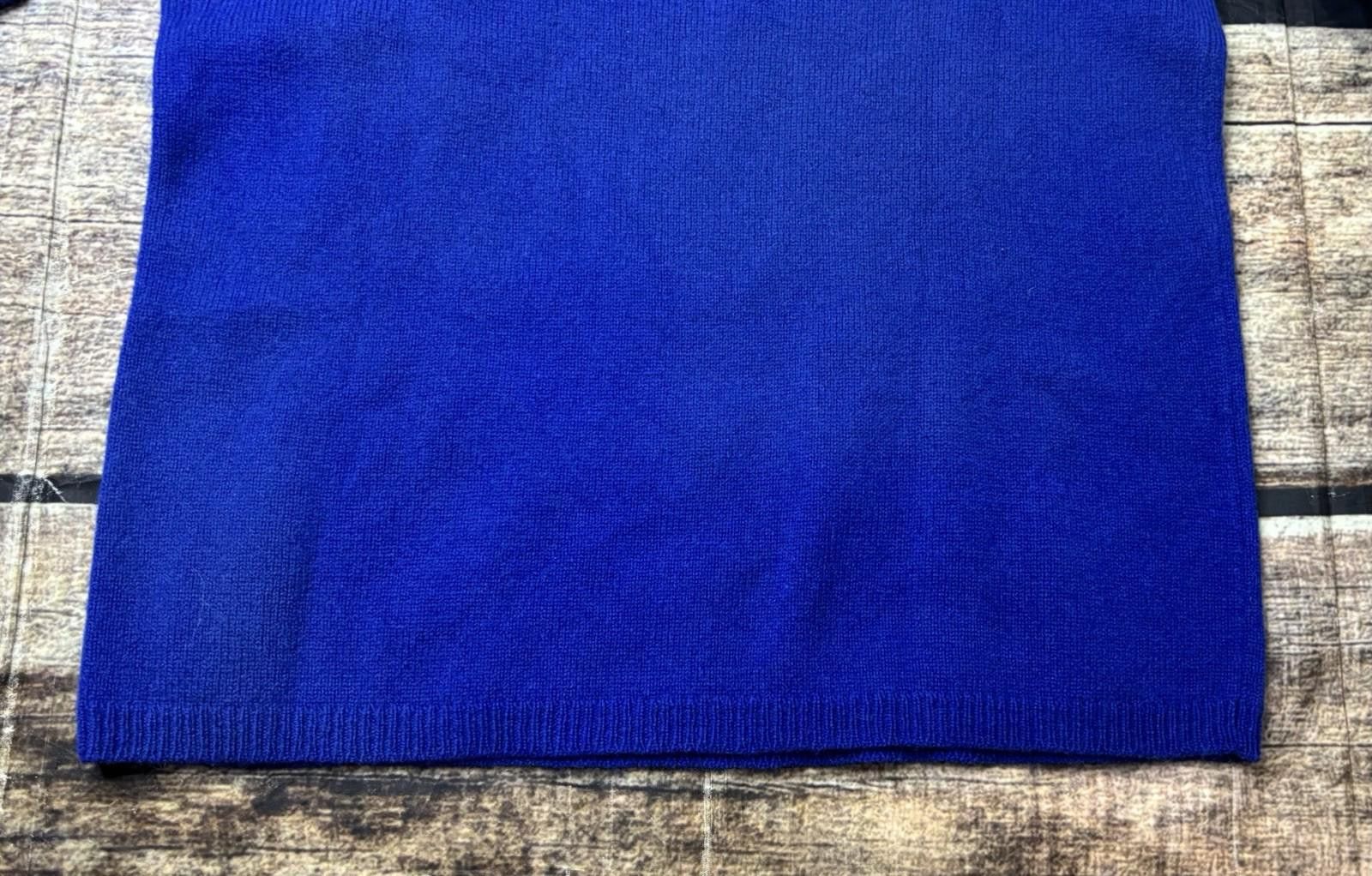 Old Navy Old Navy Sweater Womens Medium Lambswool Blue Crew Neck Size M / US 6-8 / IT 42-44 - 7 Thumbnail