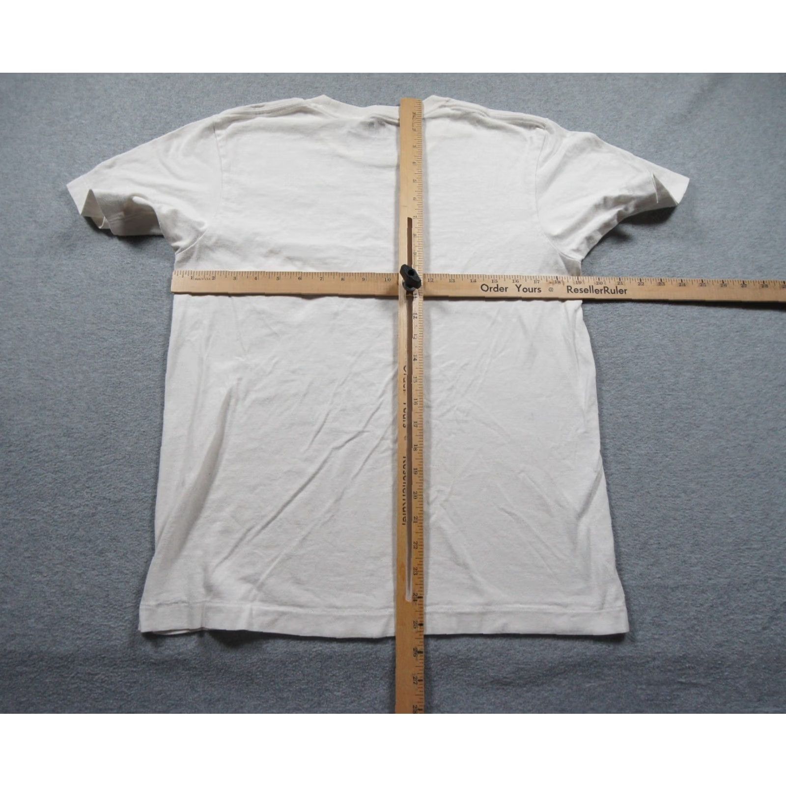 Uniqlo Uniqlo Shirt Mens Small White KAWS Sesame Street Streetwear Cookie Monster Adult T-Shirt Graphic Print Logo All Seasons Regular Men Size US S / EU 44-46 / 1 - 7 Thumbnail