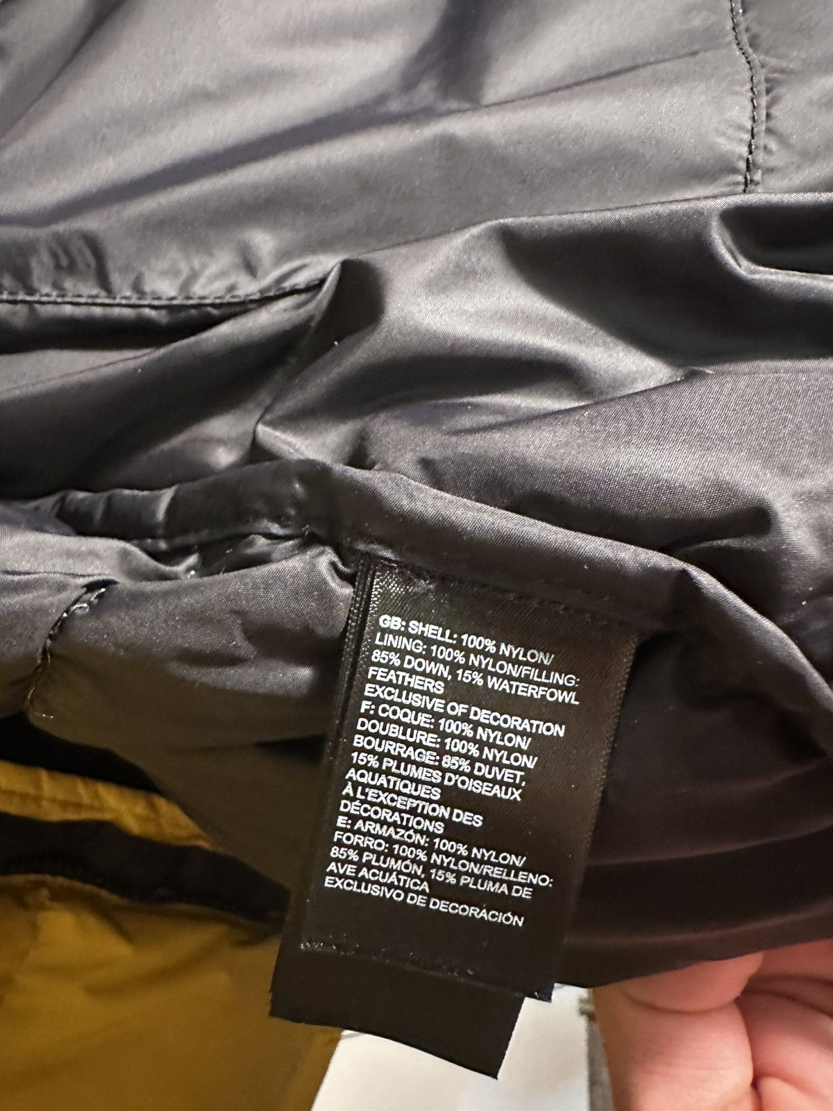 The North Face TNF Yellow Puffer Jacket Size US L / EU 52-54 / 3 - 4 Thumbnail
