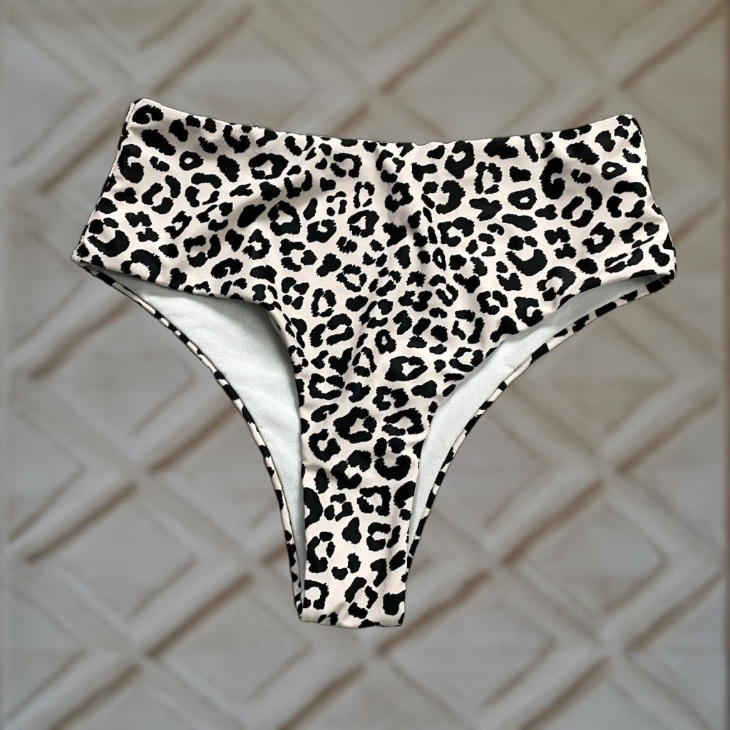 Vintage Unbranded Bikini Bottom Womens Small Leopard Animal Print High Rise Beach Pool Size 28" / US 6 / IT 42 - 1 Thumbnail