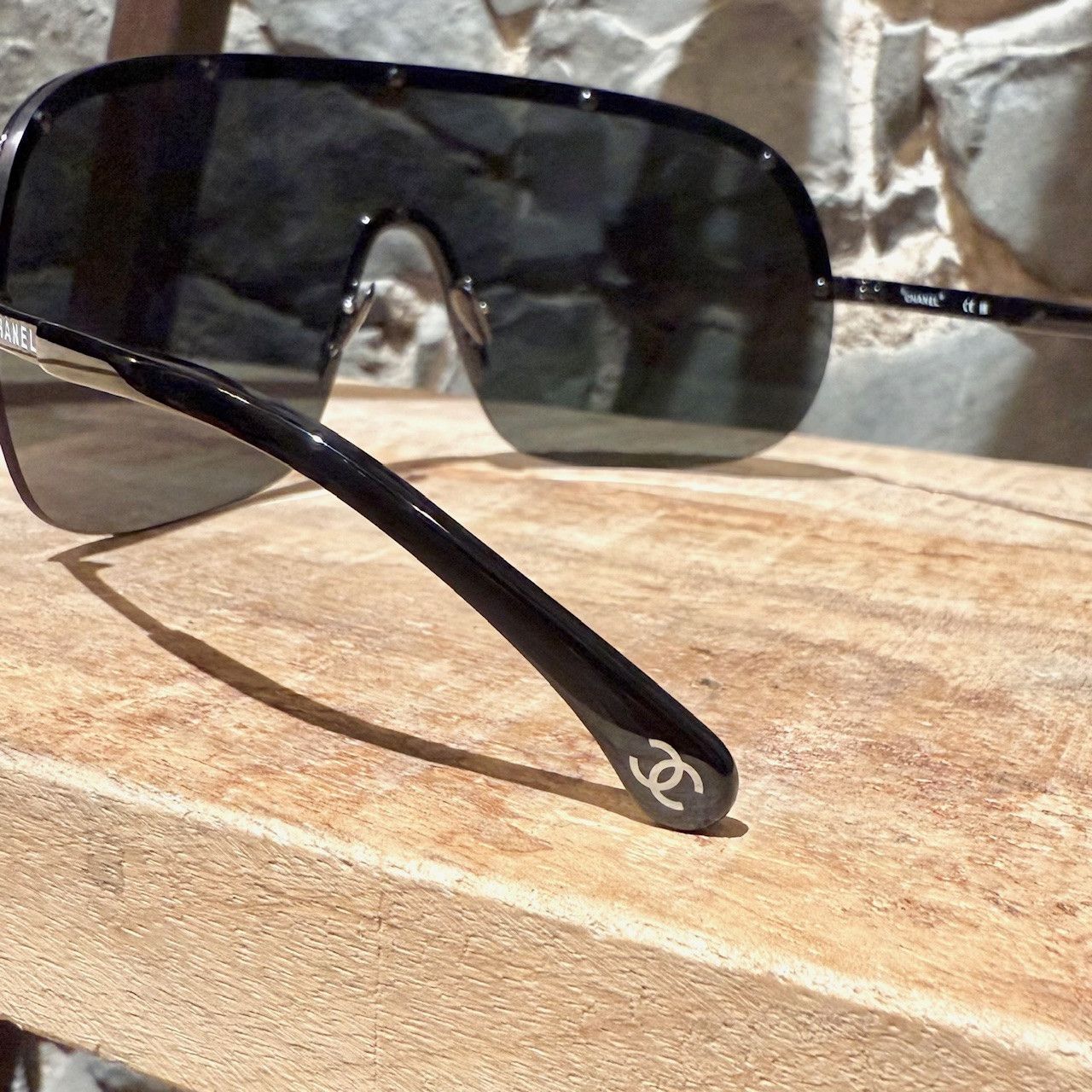 Chanel Chanel 2023 Coco Beach Black Shield Logo Sunglasses Size ONE SIZE - 5 Thumbnail