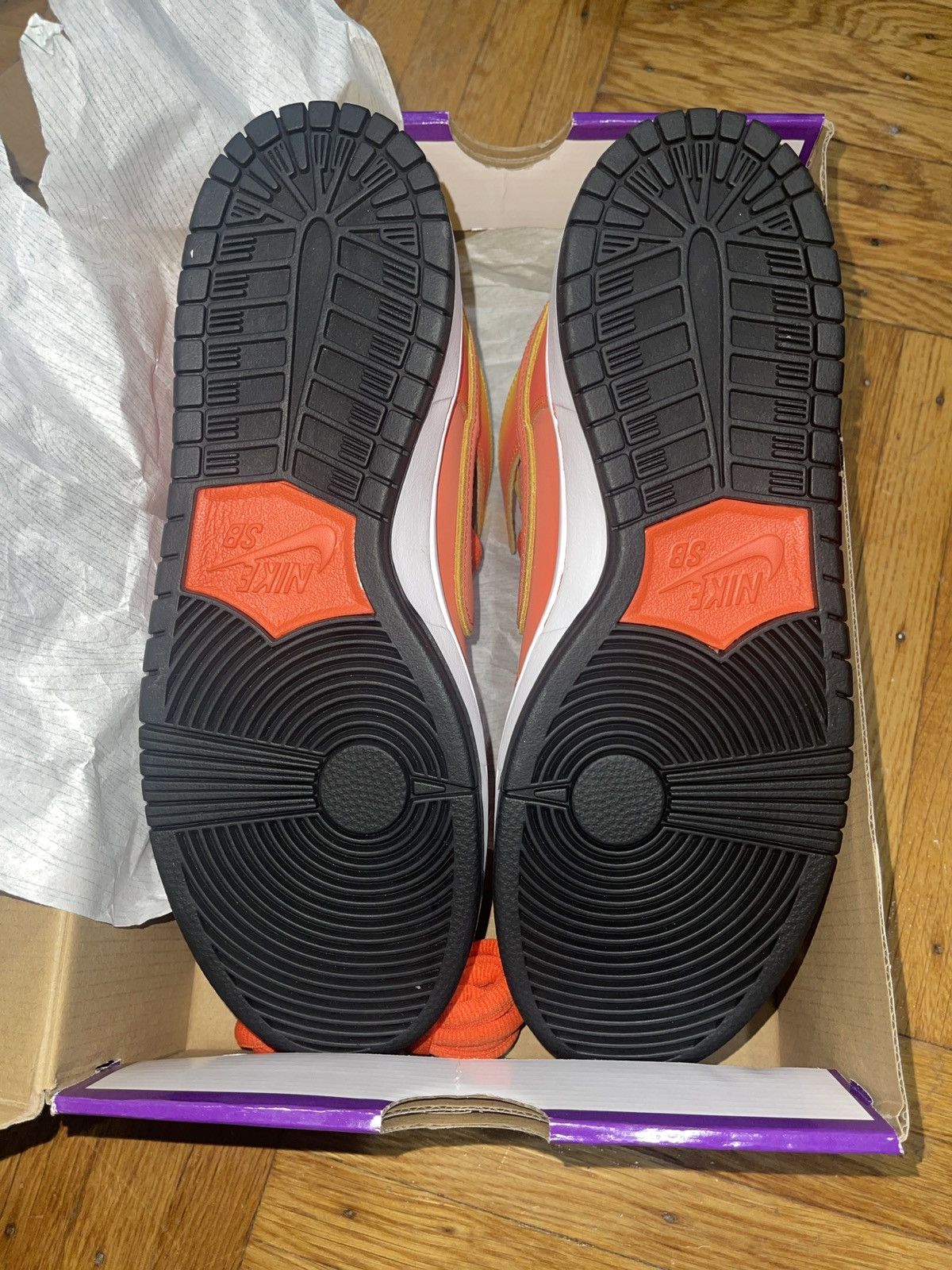 Nike SB Nike SB Dunk High x Sweet Tooth Candy Corn Size US 9 / EU 42 - 5 Thumbnail