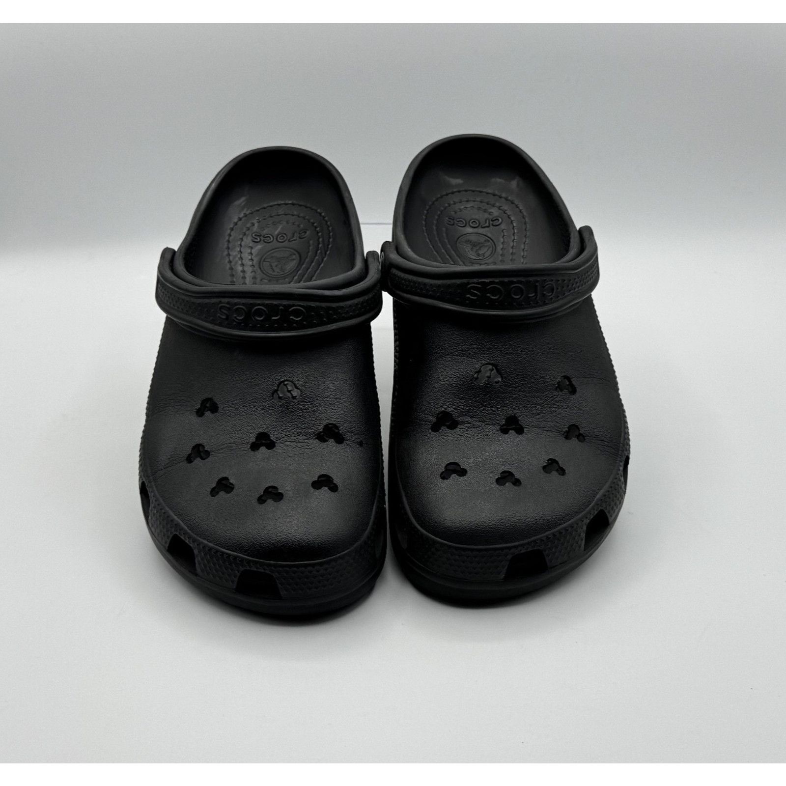 Crocs Disney Disneyland Mickey Mouse Black Plaid Crocs Classic Size US 7 / EU 40 - 2 Thumbnail
