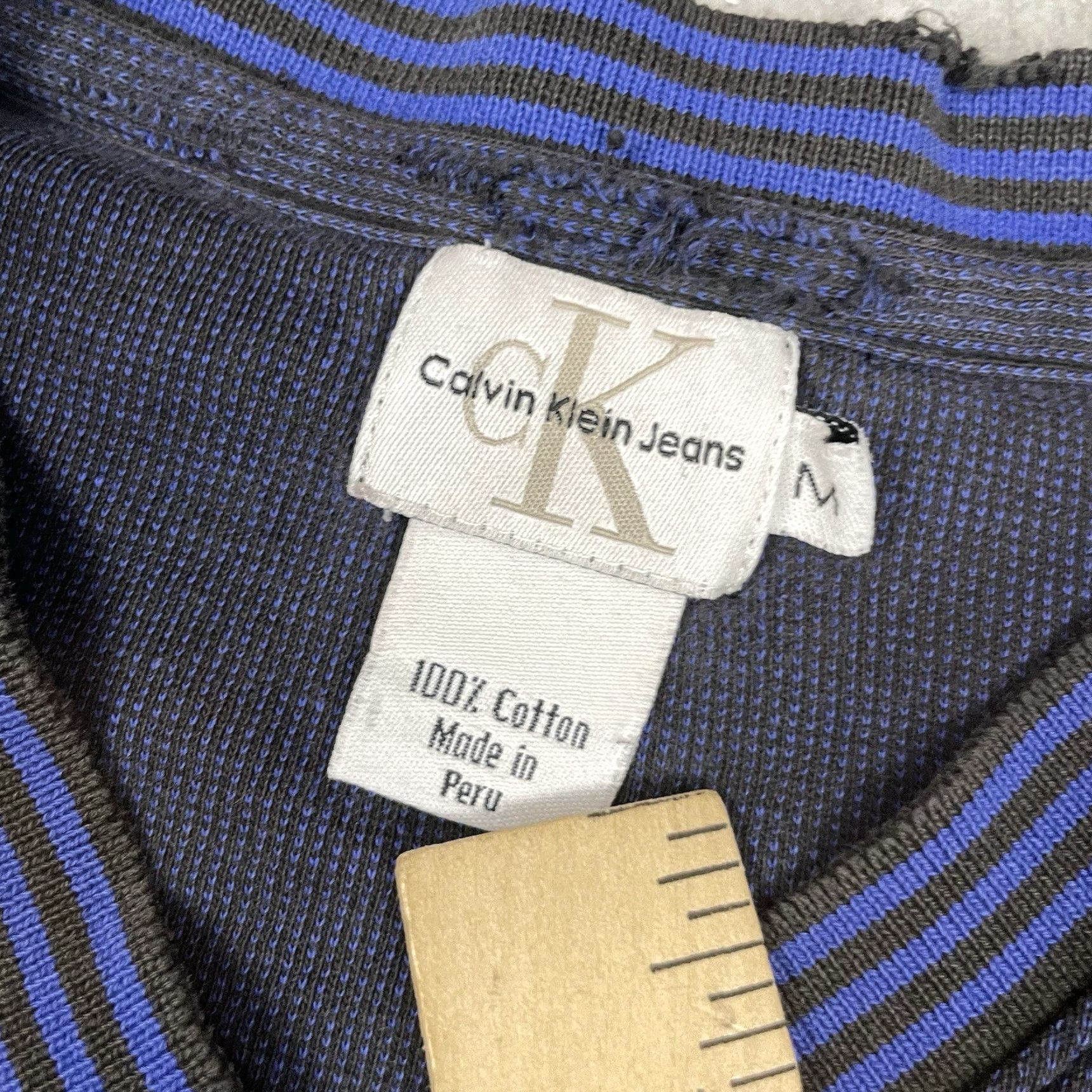 Calvin Klein VINTAGE Calvin Klein Jeans Shirt Womens M Blue Distressed Pullover Sweater 90s Casual Womens Size M / US 6-8 / IT 42-44 - 4 Thumbnail