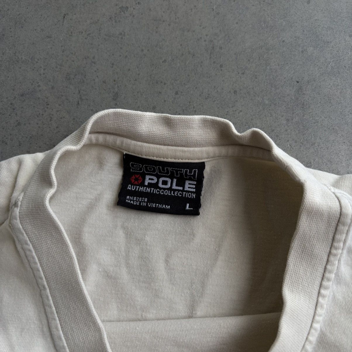 Southpole × Vintage Vintage Y2K Southpole Large Tan T Shirt Off white baggy Size US XL / EU 56 / 4 - 5 Thumbnail