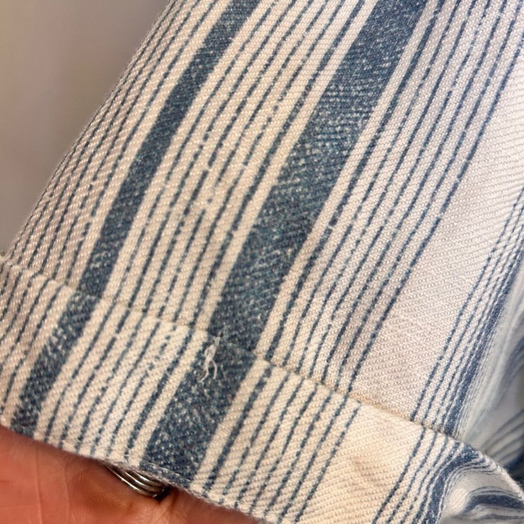 Chaser Brand Women's Chaser Shorts Size M White Blue Striped Size 30" / US 8 / IT 44 - 10 Thumbnail