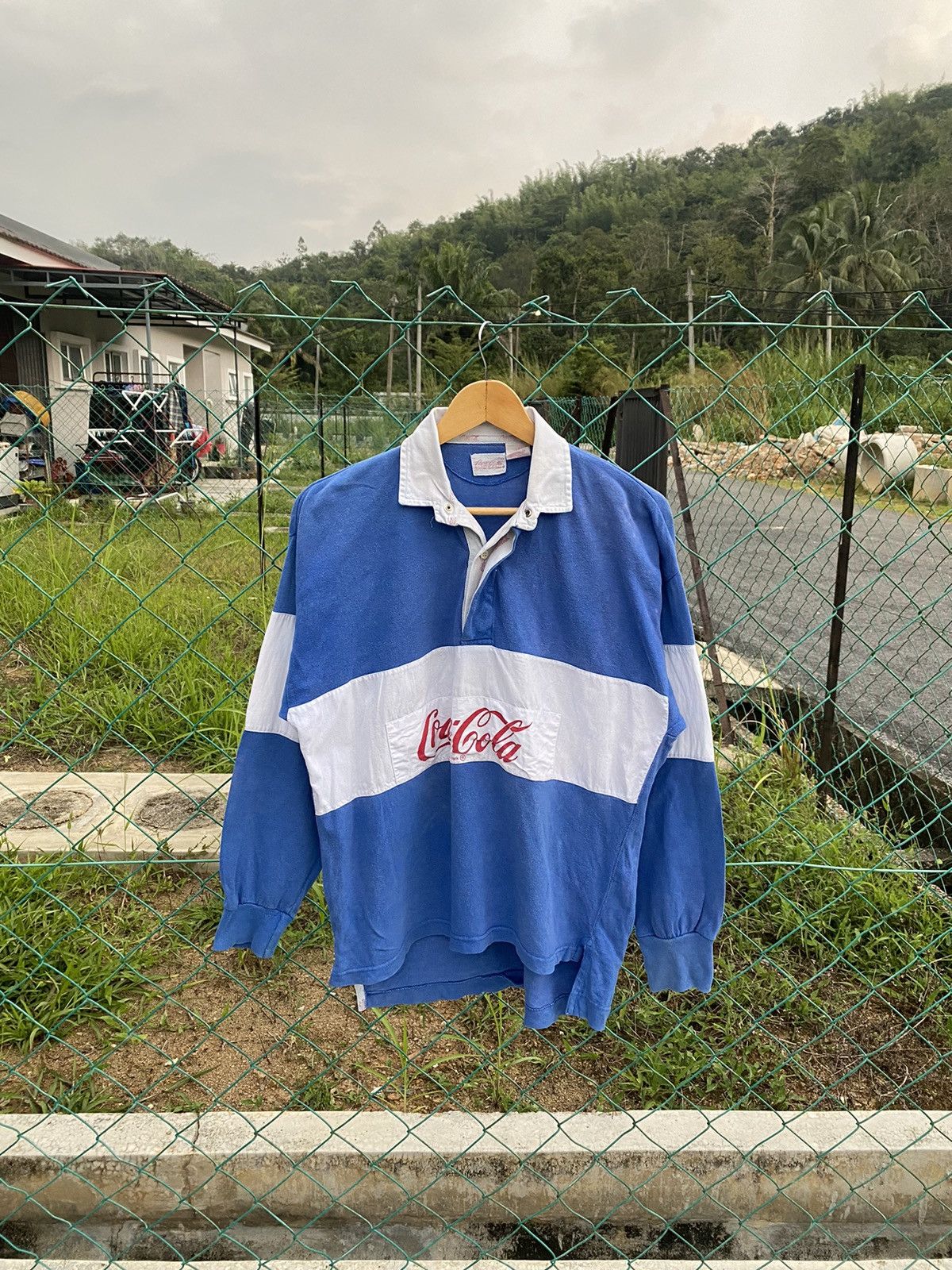 Coca Cola 🔥 Distressed 🔥 Coca Cola Spellout Polos Rugby Long Sleeve Size US S / EU 44-46 / 1 - 1 Thumbnail