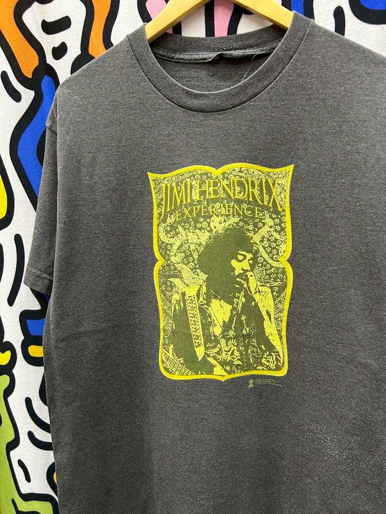 Band Tees Vintage 2005 Jimi Hendrix tshirt size L Size US L / EU 52-54 / 3 - 1 Thumbnail