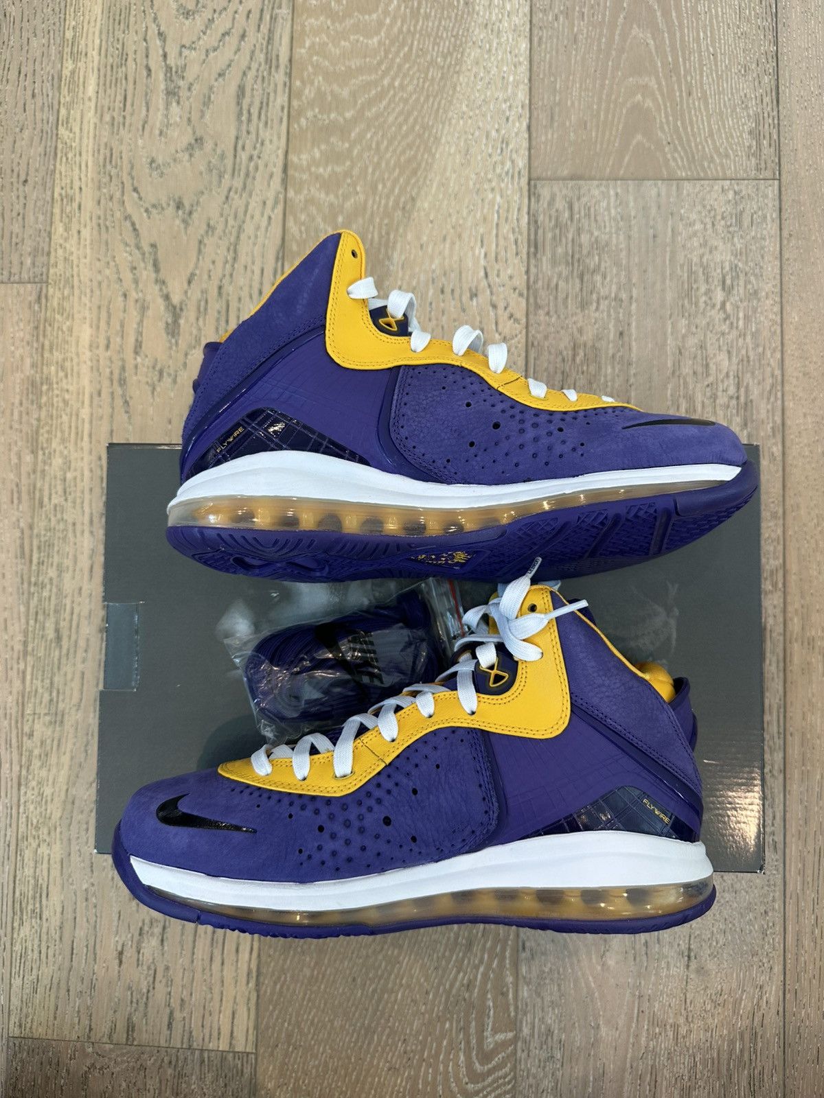 Nike Nike LeBron 8 Lakers Size US 9.5 / EU 42-43 - 5 Thumbnail