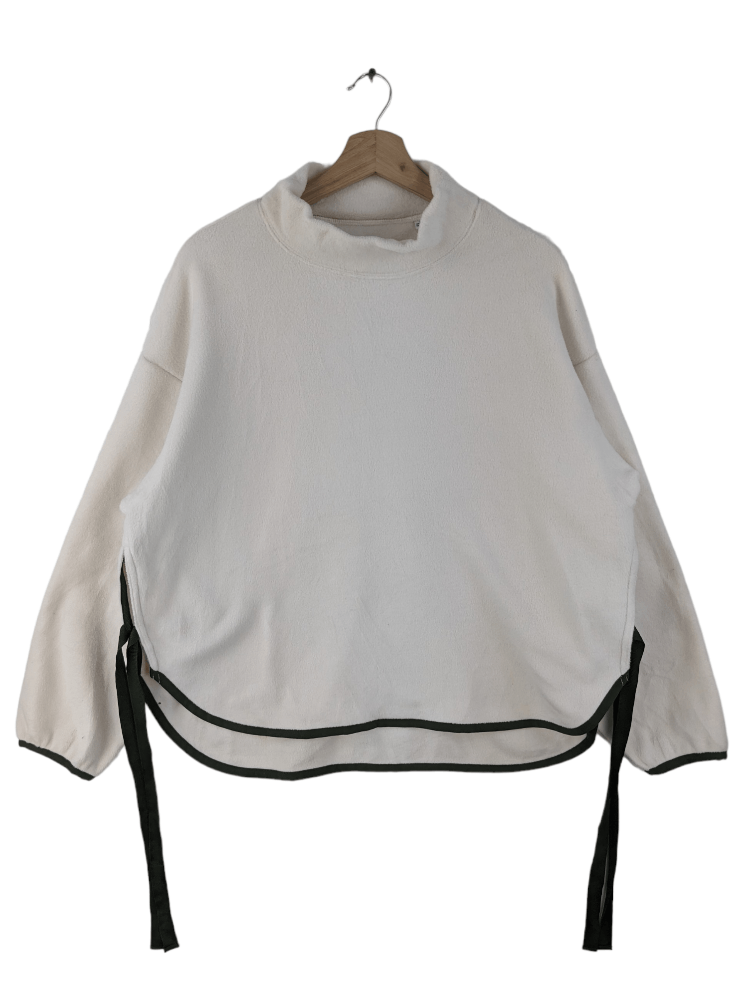 Japanese Brand × Uniqlo × White Mountaineering Uniqlo White Mountaineering Fleece Sweater Size US L / EU 52-54 / 3 - 1 Thumbnail