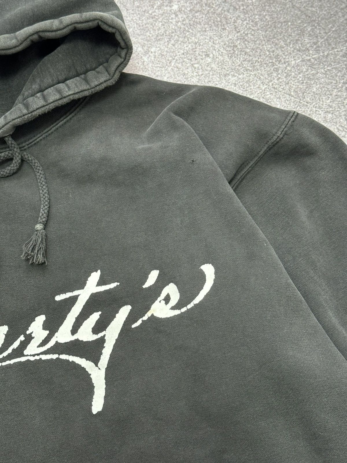 Shorty's Skateboards Shorty’s Skateboard Thrashed Faded Black Logo Hoodie Vintage Size US XL / EU 56 / 4 - 8 Thumbnail