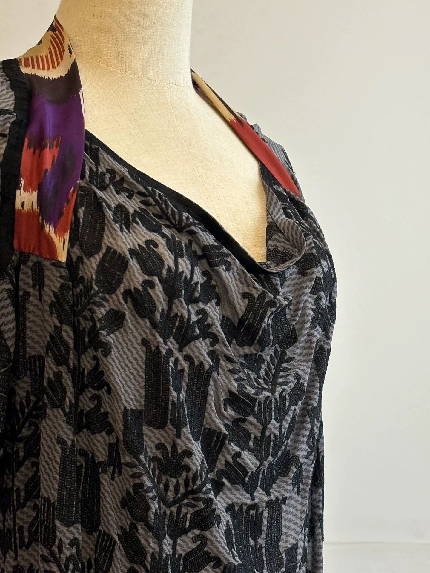 Dries Van Noten Dries Van Noten SS2010 Tulip Dress Gray-Black Pattern Neck Size XS / US 0-2 / IT 36-38 - 5 Thumbnail