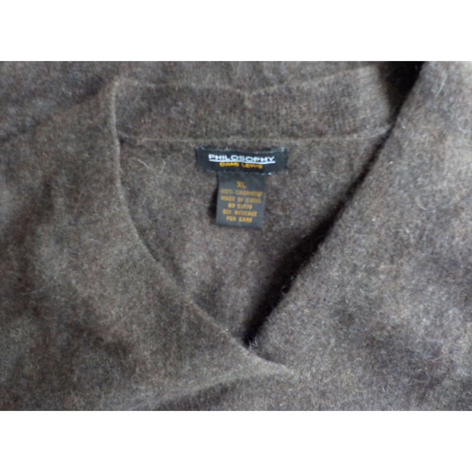 Vintage PHILOSOPHY 100% Cashmere V-neck Sweater Brown XL Women Pullover Size XL Mens Womens Girls Boys Size XL / US 12-14 / IT 48-50 - 5 Thumbnail