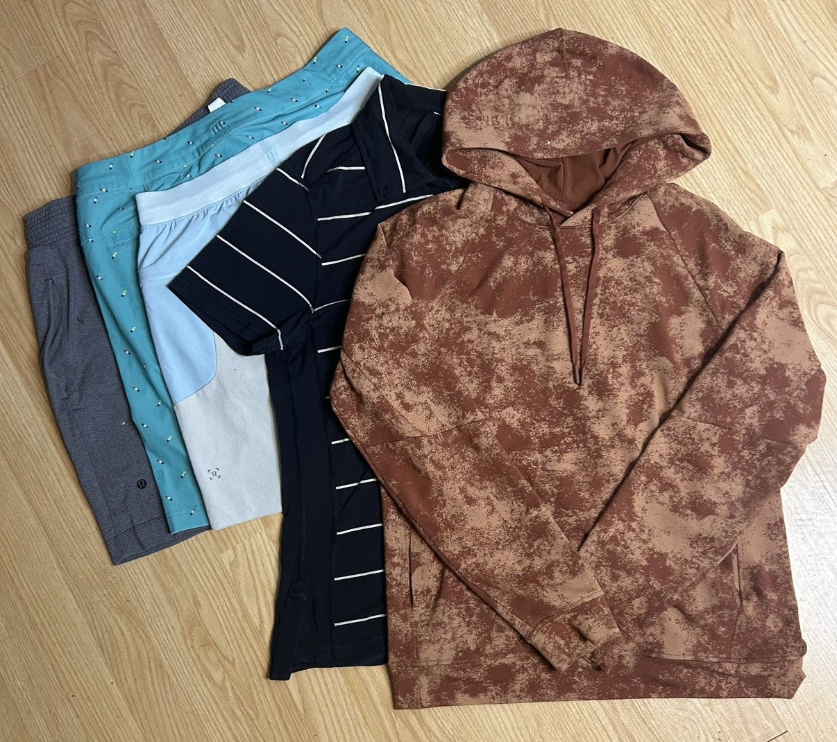 Lululemon Lululemon Men’s 5-Piece Activewear Bundle Size Medium Size US M / EU 48-50 / 2 - 1 Thumbnail