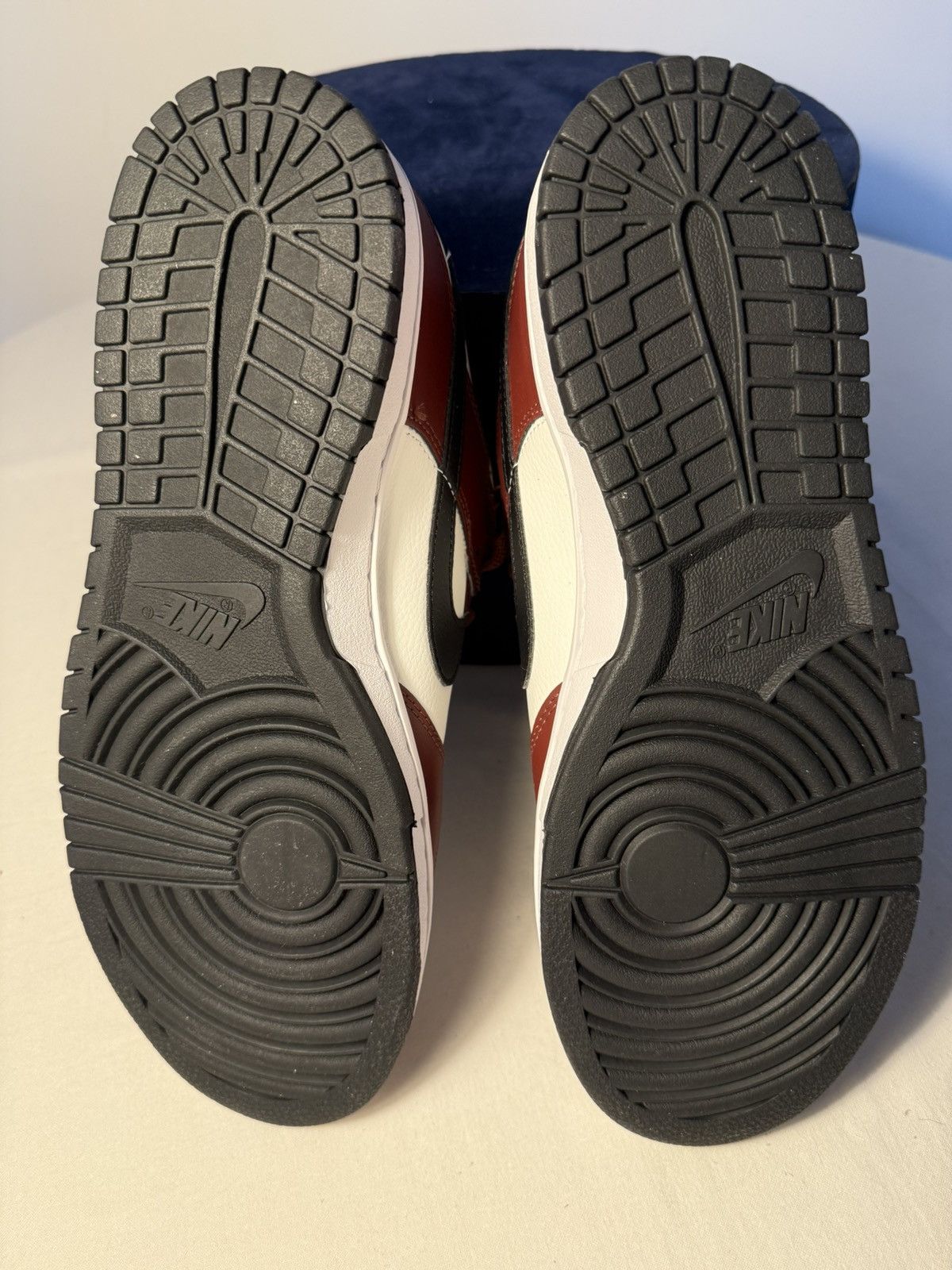 Nike Nike Dunk Low Size US 10.5 / EU 43-44 - 4 Thumbnail