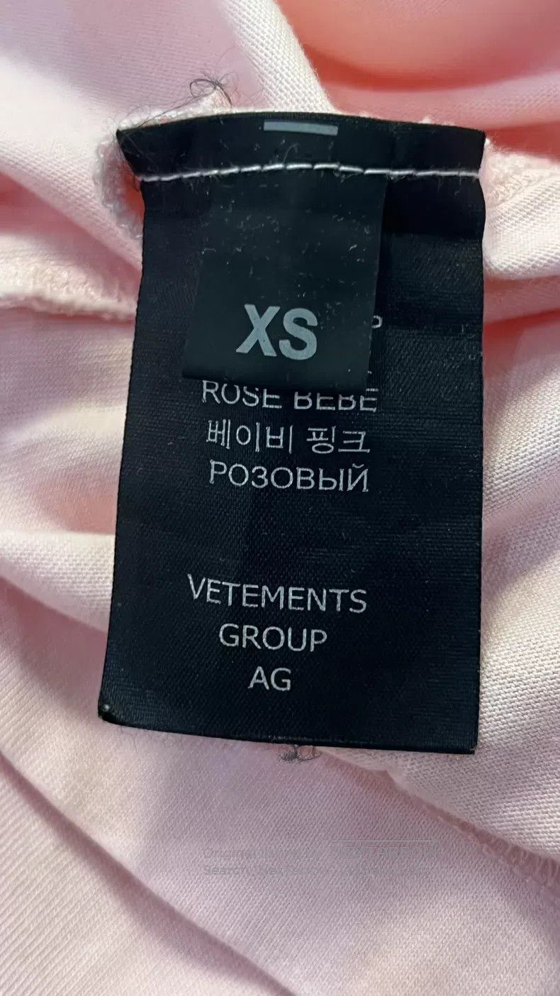 Vetements Vetements Pink Slogan Short Sleeve T-Shirt, XS Size Size US XS / EU 42 / 0 - 5 Thumbnail