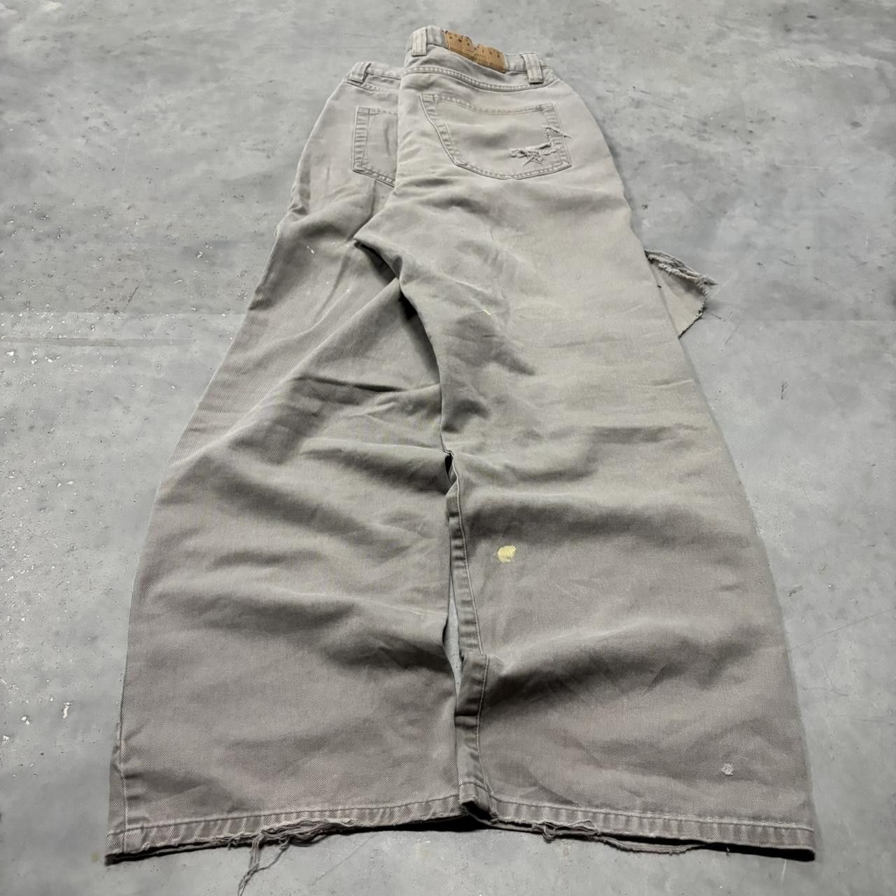 Carhartt × Vintage Crazy Vintage Y2K/2000s Faded Khaki Grey Distressed Streetwear Workwear Pants! Size US 32 / EU 48 - 4 Thumbnail