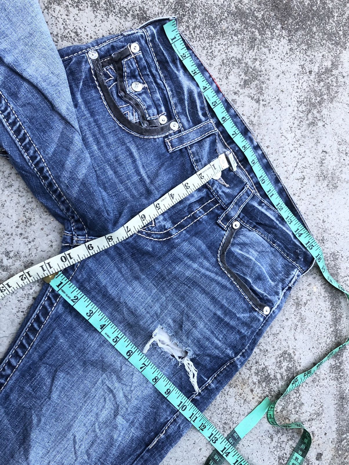 True Religion TRUE RELIGION DISTRESSED DENIM Size US 32 / EU 48 - 9 Thumbnail