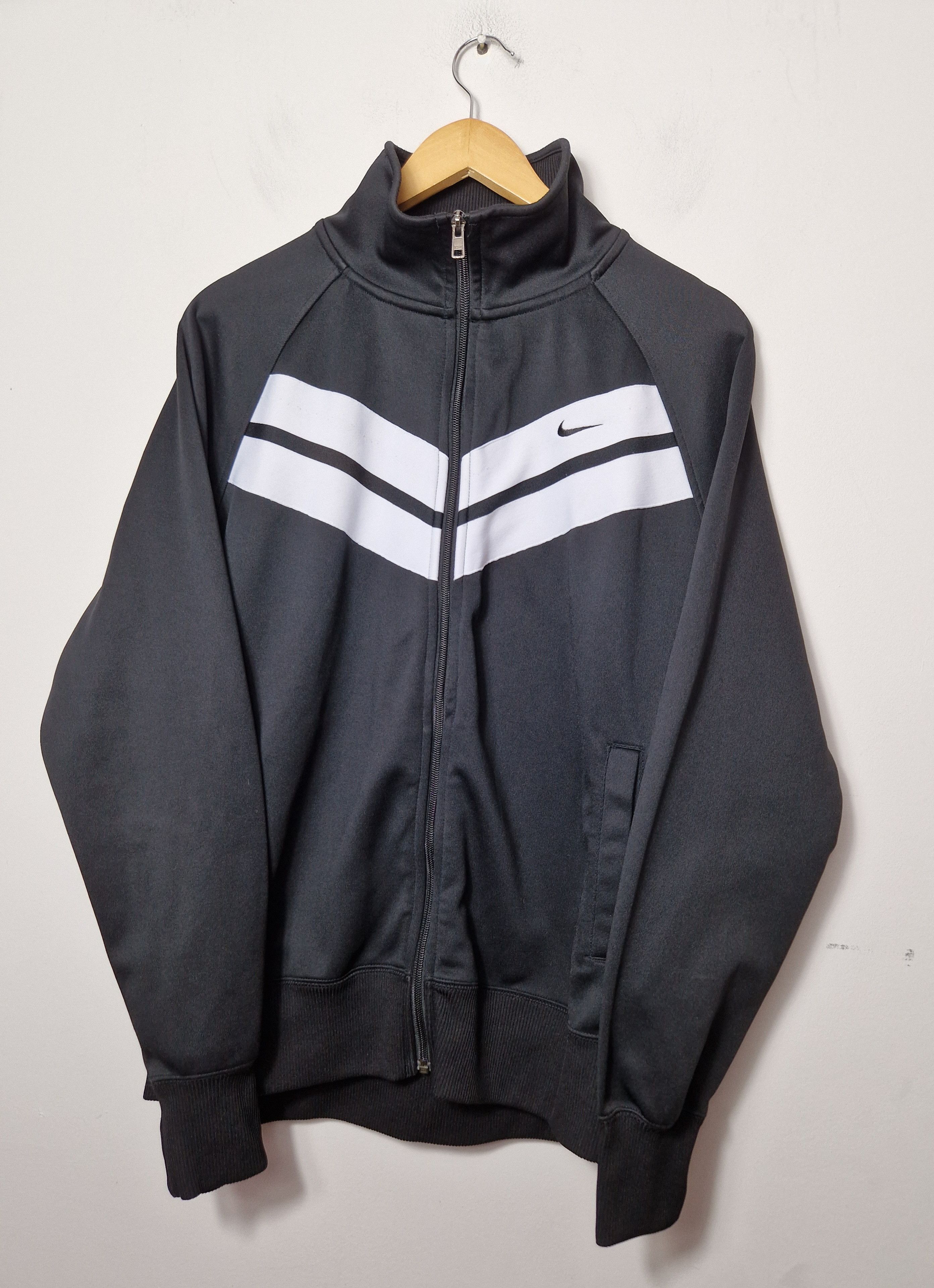 Nike Nike vintage track sweatshirt y2k Size US L / EU 52-54 / 3 - 1 Thumbnail