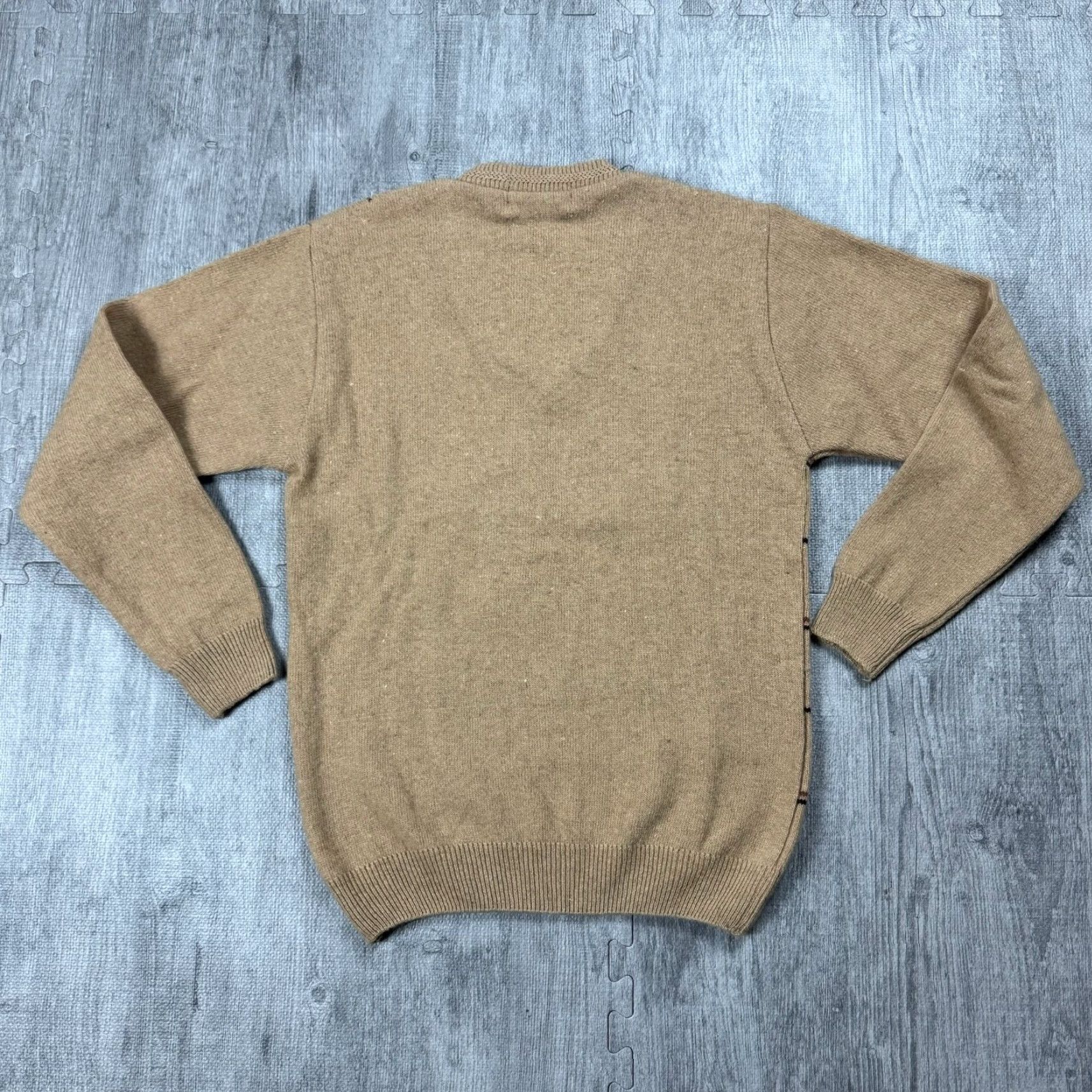 Vintage VINTAGE BACK BONE COLLECTION Wool Sweater M Mens V-Neck Plaid Knit Brown Tan 90s Preppy Pullover USA Made Regular Size M Size US M / EU 48-50 / 2 - 6 Thumbnail