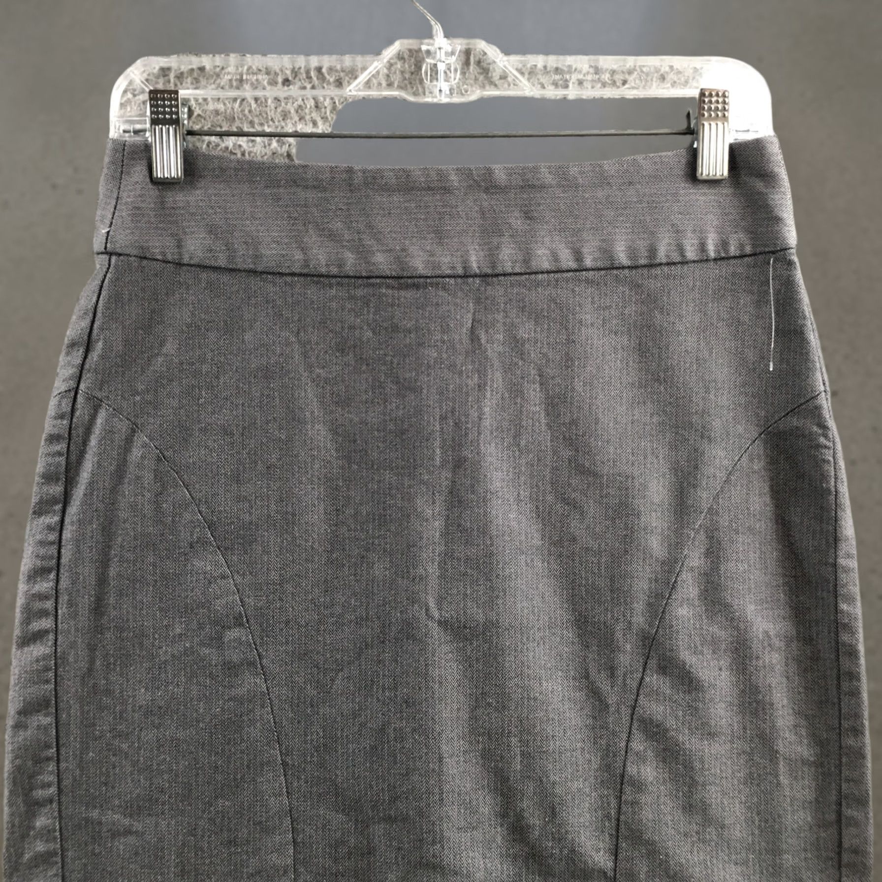 Banana Republic Banana Republic Skirt Womens 4 Gray Cotton Blend Flat Front Straight & Pencil Knee Length Casual Business Mens Womens Girls? Size 27" / US 4 / IT 40 - 1 Thumbnail