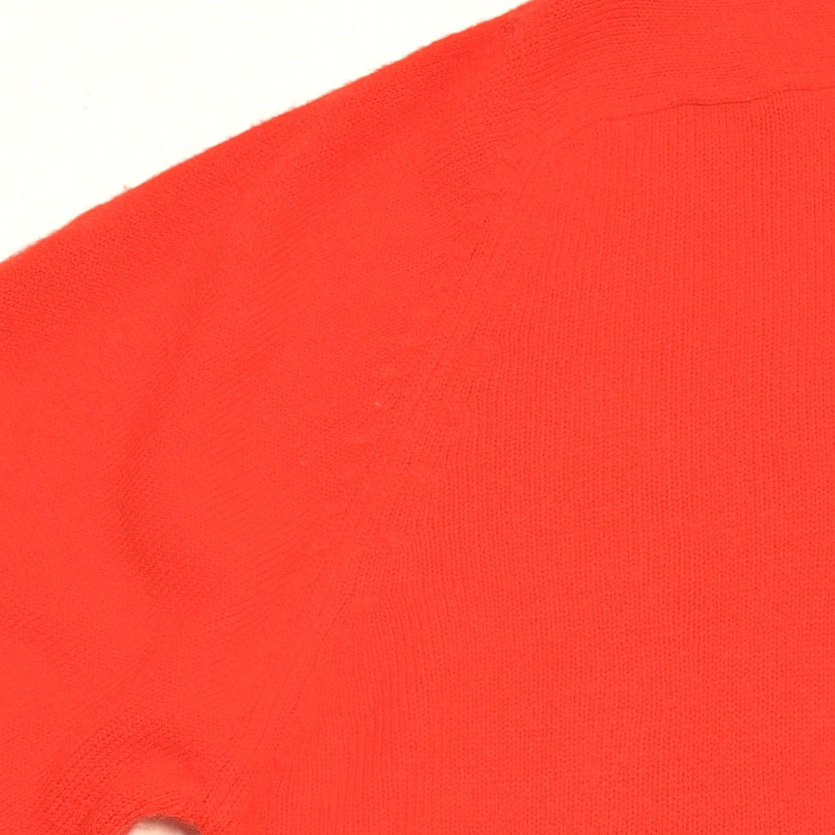 Vintage VINTAGE La Quinta Sweater Mens M Red V-Neck 1985 World Cup Golf Logo 80s Shirt Womens, Mens Size US M / EU 48-50 / 2 - 7 Thumbnail