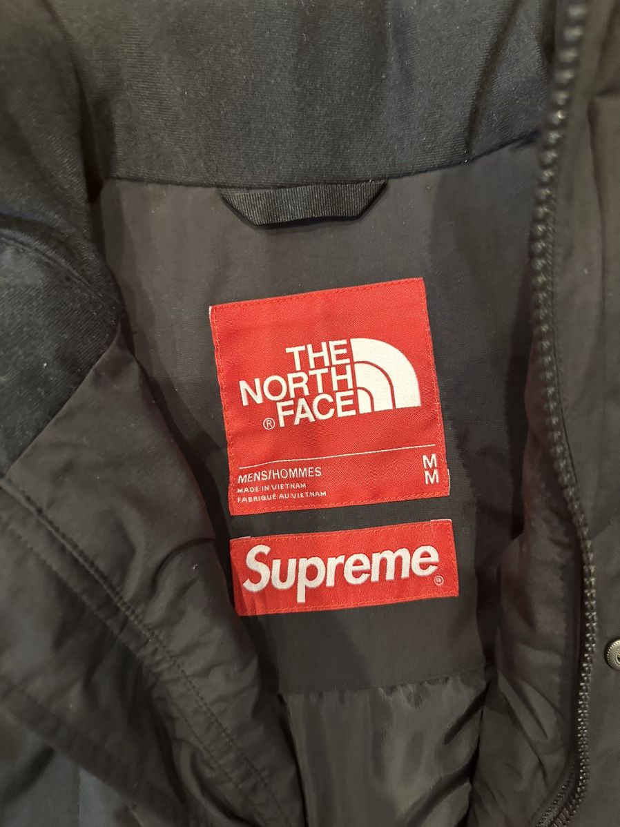 Supreme × The North Face Supreme The North Face Apogee FW 22 Size US M / EU 48-50 / 2 - 6 Thumbnail