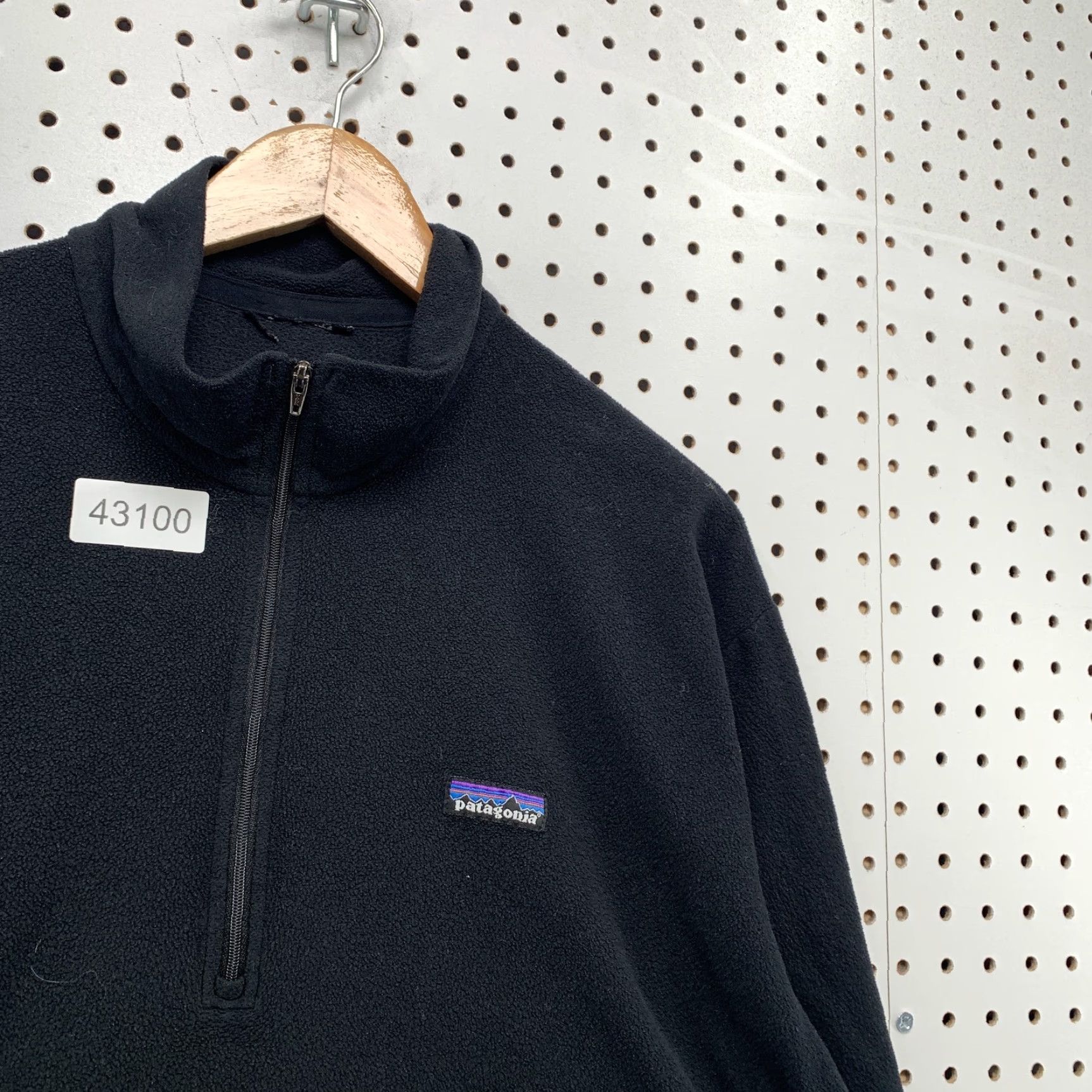 Patagonia Patagonia 1/4 Zip Black Pullover Sweatshirt Mens XL Black Micro Fleece Size US XL / EU 56 / 4 - 4 Thumbnail