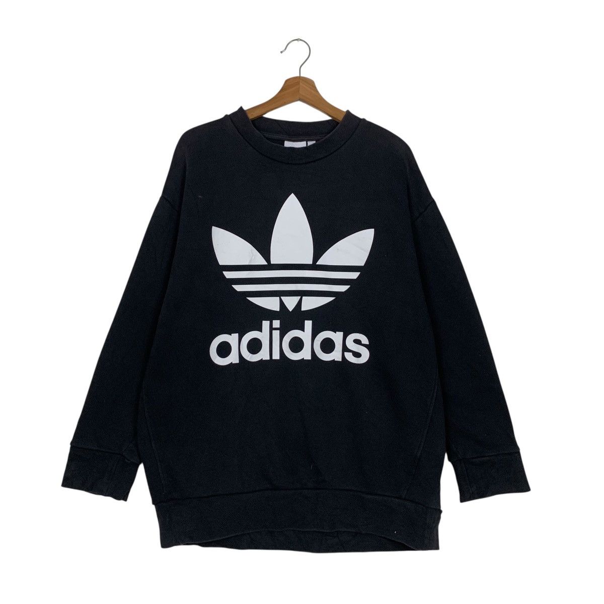 Adidas ADIDAS Big Logo Crewneck Oversized Sweatshirt #3544-C162 Size US S / EU 44-46 / 1 - 1 Thumbnail
