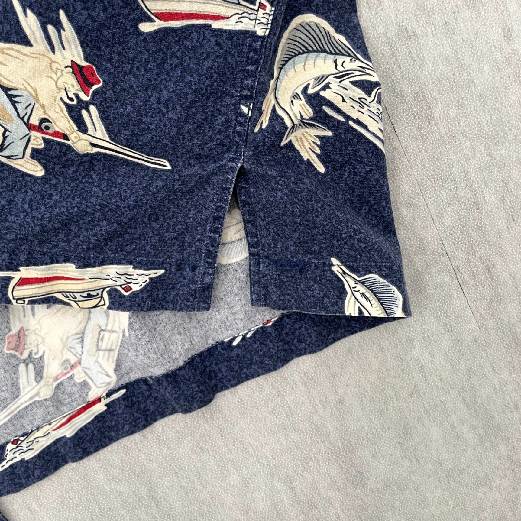 Tommy Hilfiger VINTAGE Tommy Hilfiger Shirt Adult Large Blue Fish Marlin Nautical 90s Mens L Size US L / EU 52-54 / 3 - 5 Thumbnail