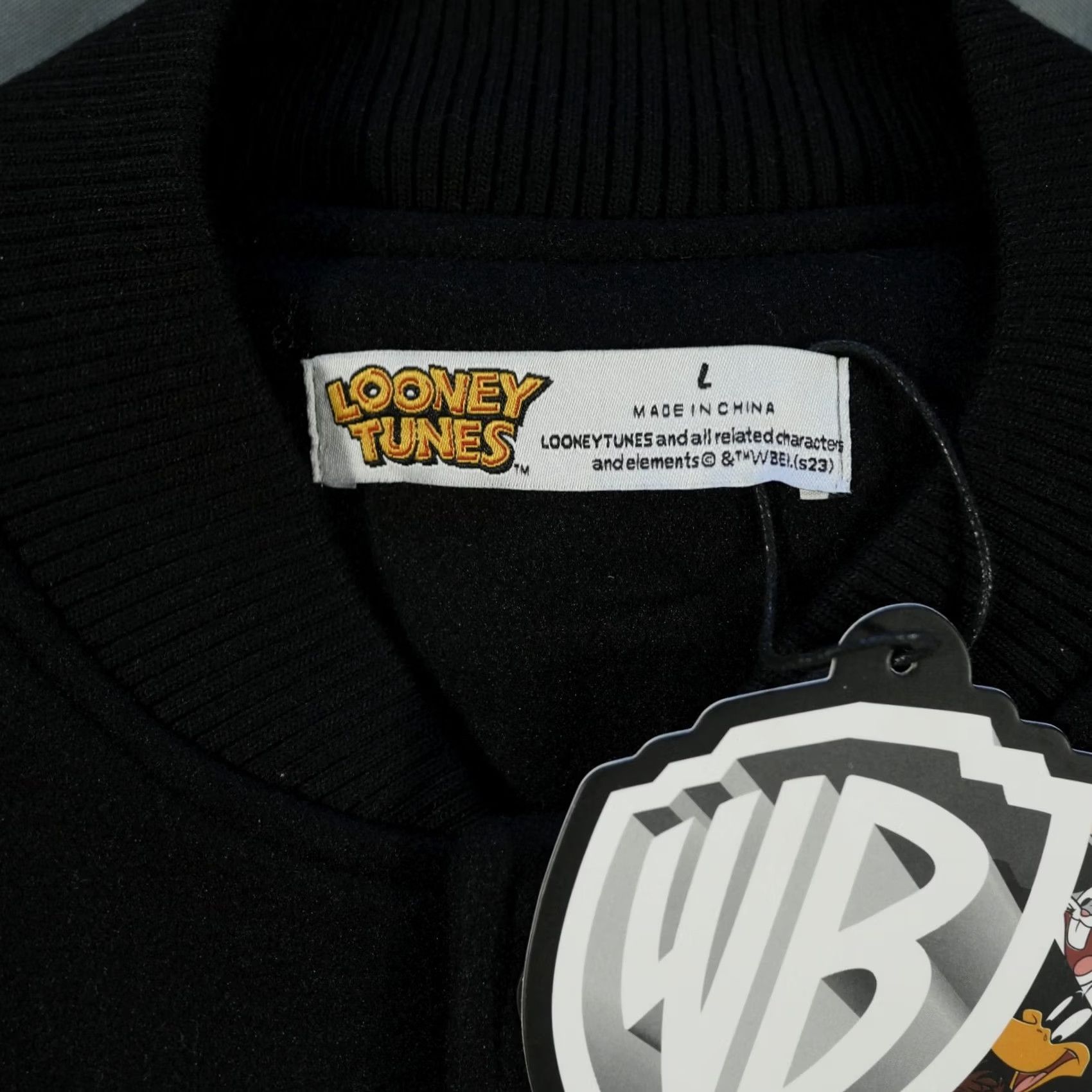 Vintage VINTAGE Tweety Jacket Mens Large Black Looney Tunes Varsity Freeze Big Letter Zip Flaw Size US L / EU 52-54 / 3 - 7 Thumbnail