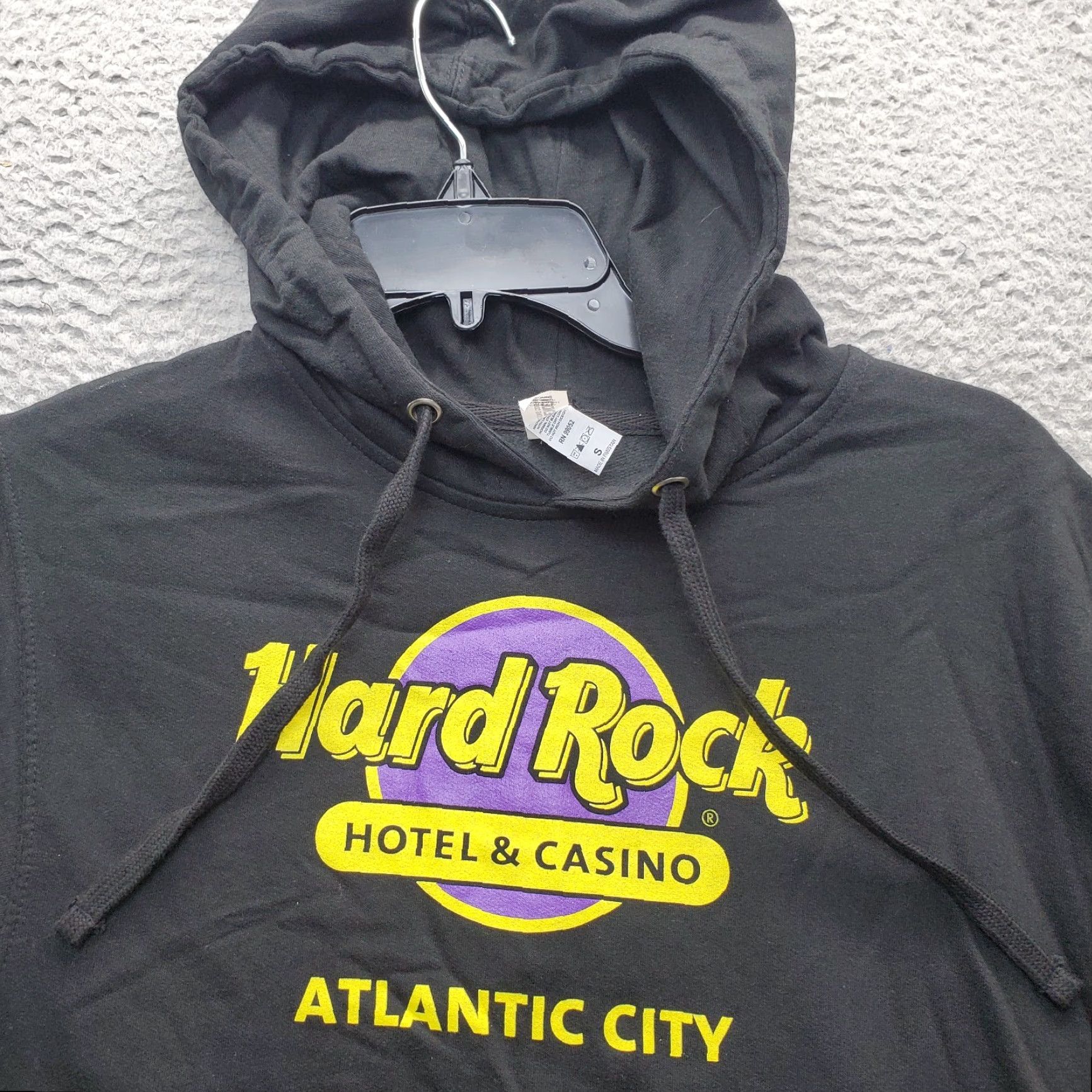 Hard Rock Cafe Hard Rock Atlantic City Hoodie Mens Small Black Logo Classic Fit Raglan Sleeve Shirt Size US S / EU 44-46 / 1 - 7 Thumbnail