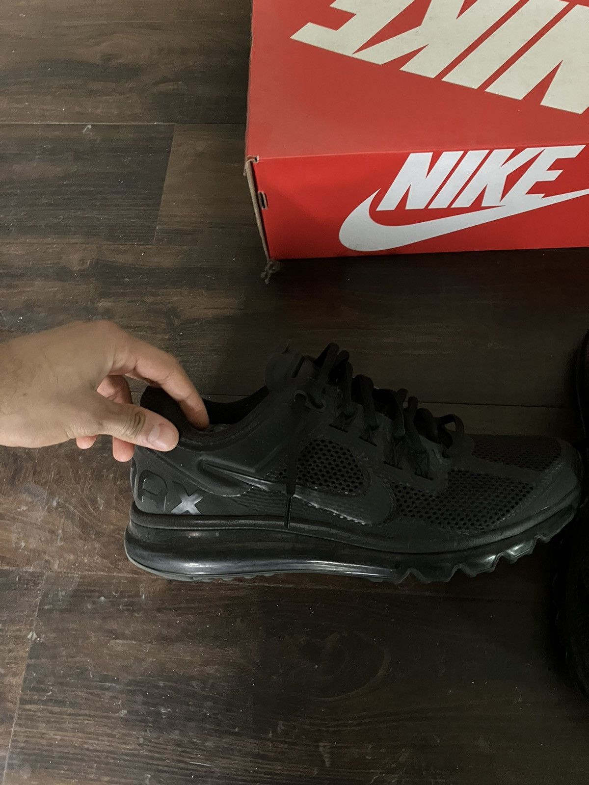 Nike Air Max 2013 Triple Black Retro Size US 10 / EU 43 - 3 Thumbnail