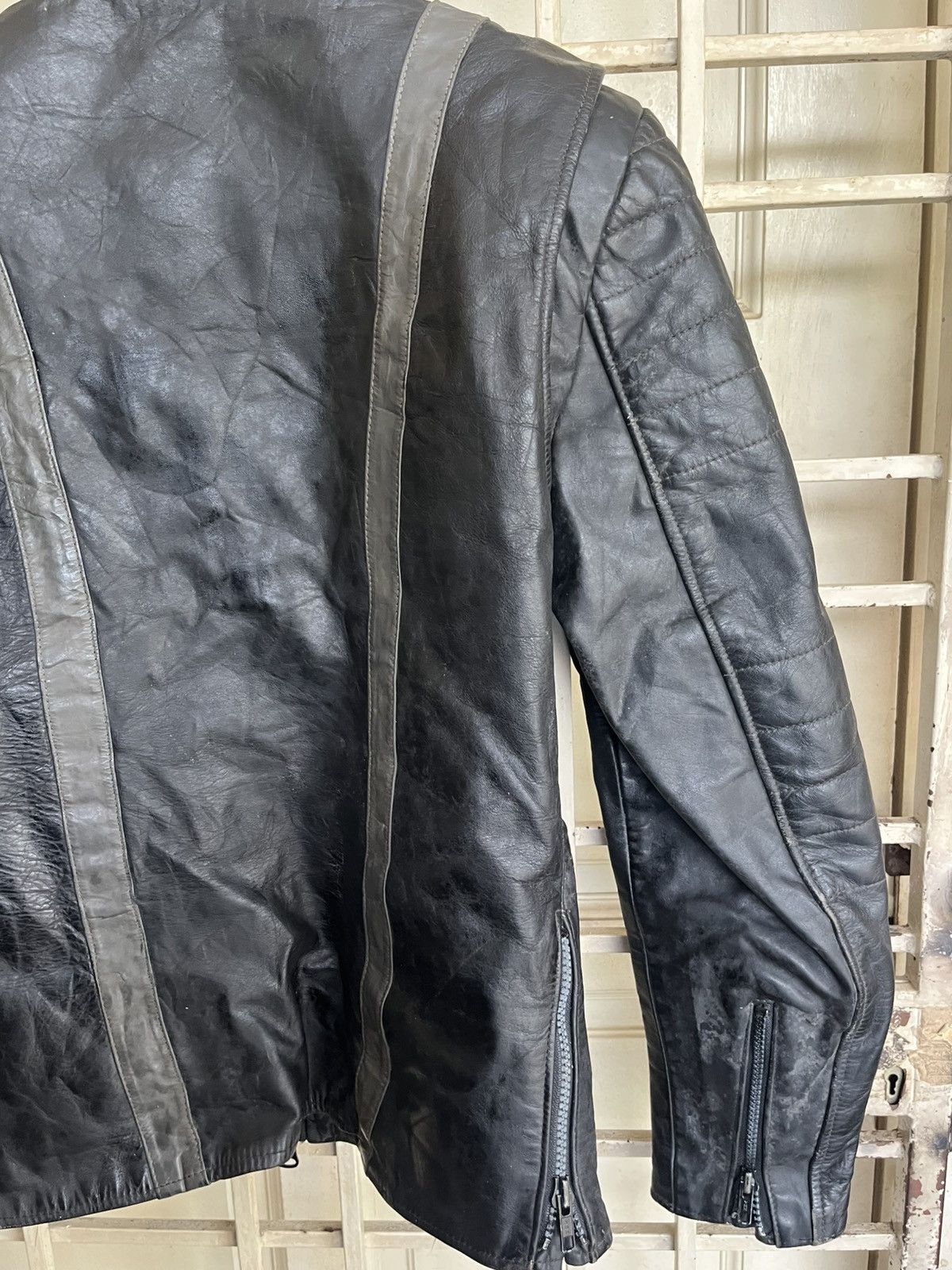 Vintage Vintage cuir leather wear Size US M / EU 48-50 / 2 - 9 Thumbnail