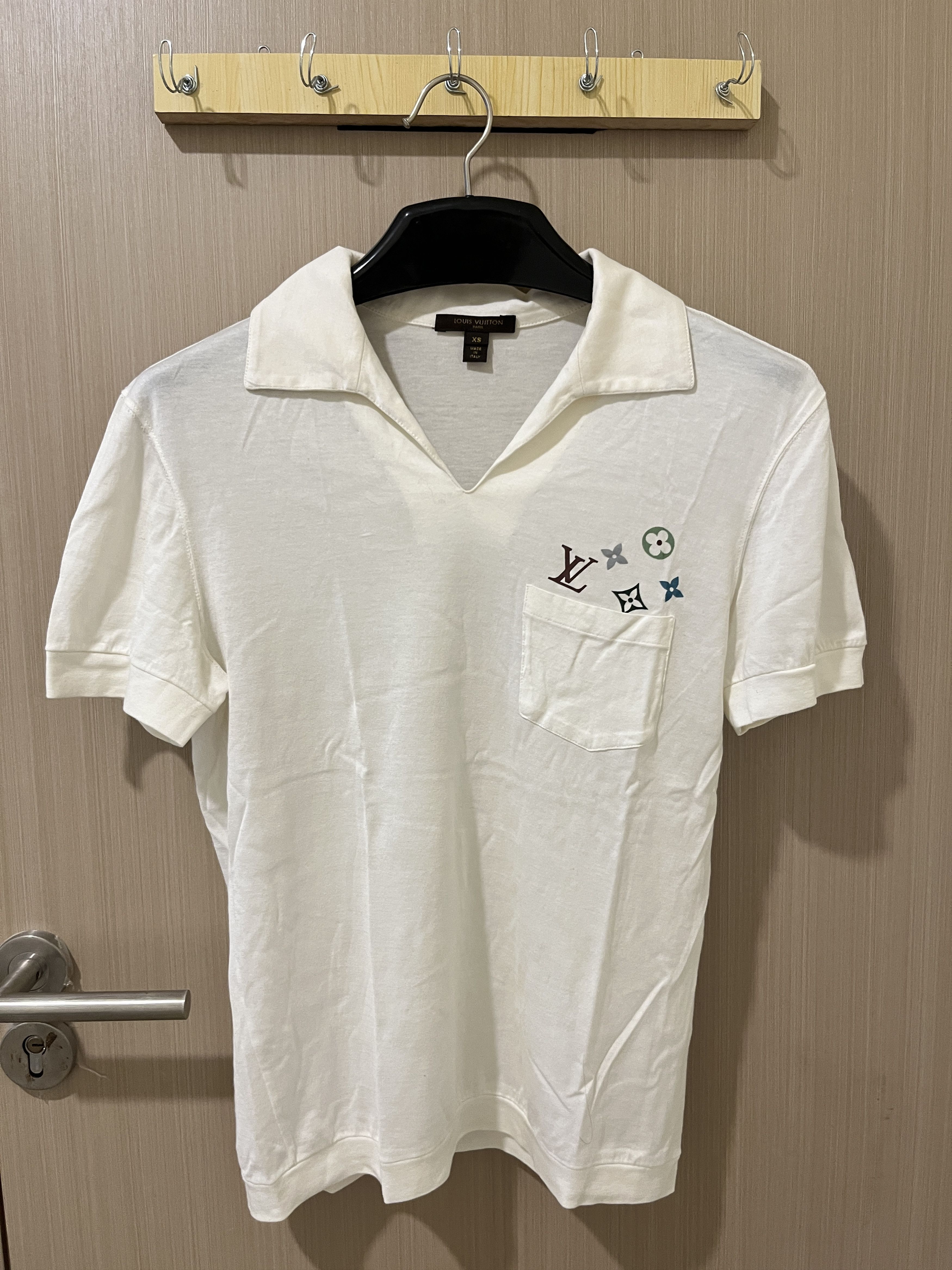 Louis Vuitton Louis vuitton White Pocket Monogram Size XS / US 0-2 / IT 36-38 - 1 Thumbnail