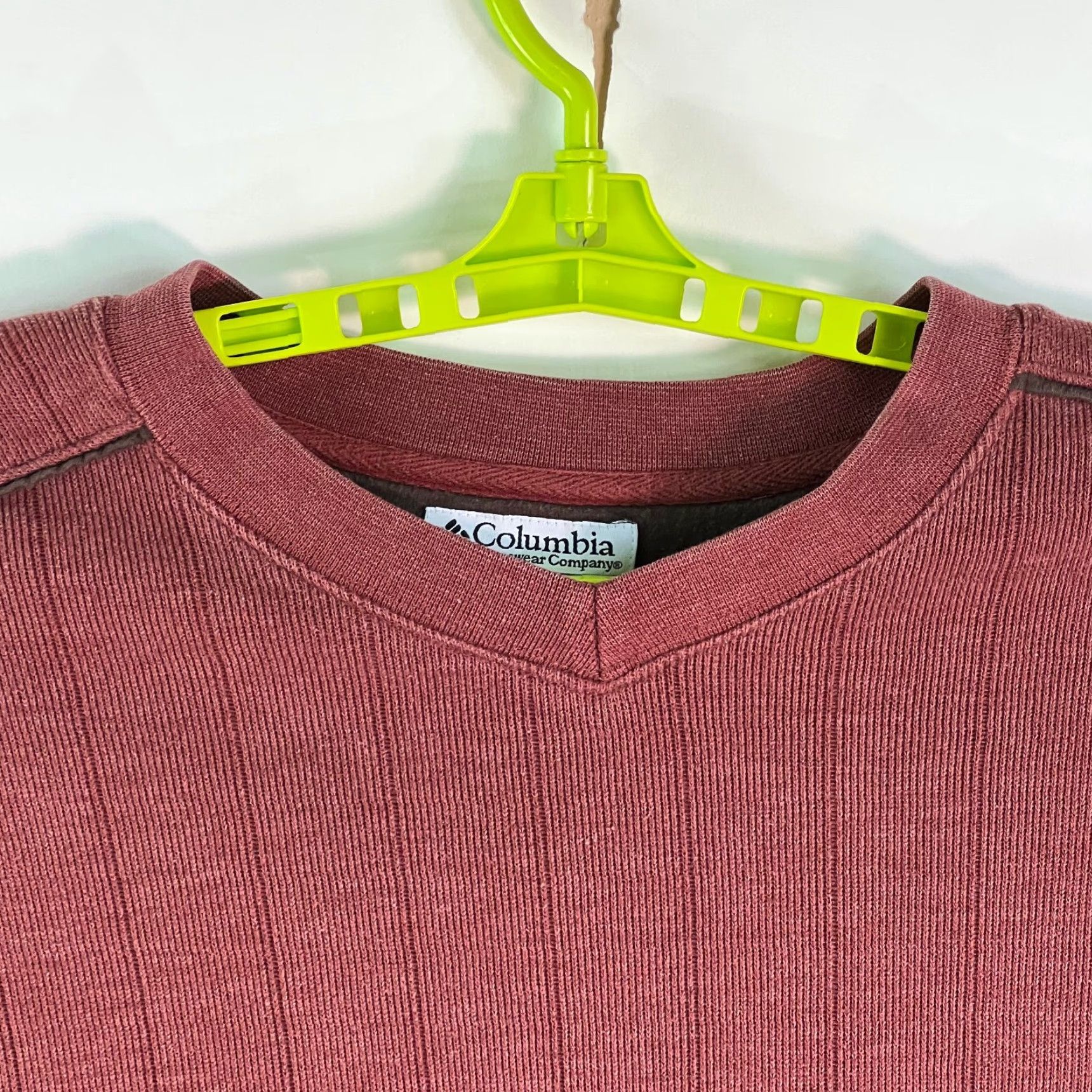 Vintage Columbia Mens Long Sleeve V-Neck Pink Pullover Sweatshirt Size L Sweater Size US L / EU 52-54 / 3 - 3 Thumbnail
