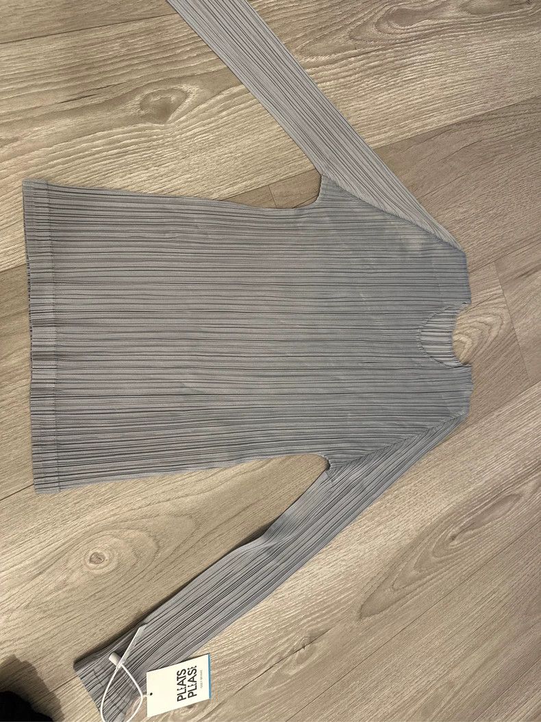 Issey Miyake Issey Miyake size:3 Grey pleated long-sleeved shirt Size XS / US 0-2 / IT 36-38 - 2 Thumbnail