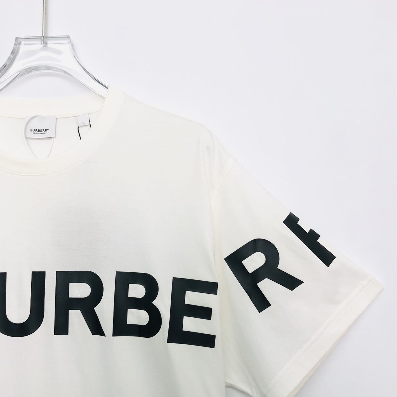 Burberry Burberry Logo Print Short Sleeve T-Shirt K26WX Size US M / EU 48-50 / 2 - 3 Thumbnail