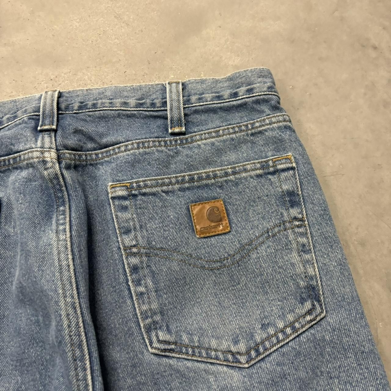 Carhartt × Vintage Crazy Vintage Y2K/2000s Medium Wash Carhartt Workwear Essential Denim Jeans! Size US 35 - 7 Thumbnail