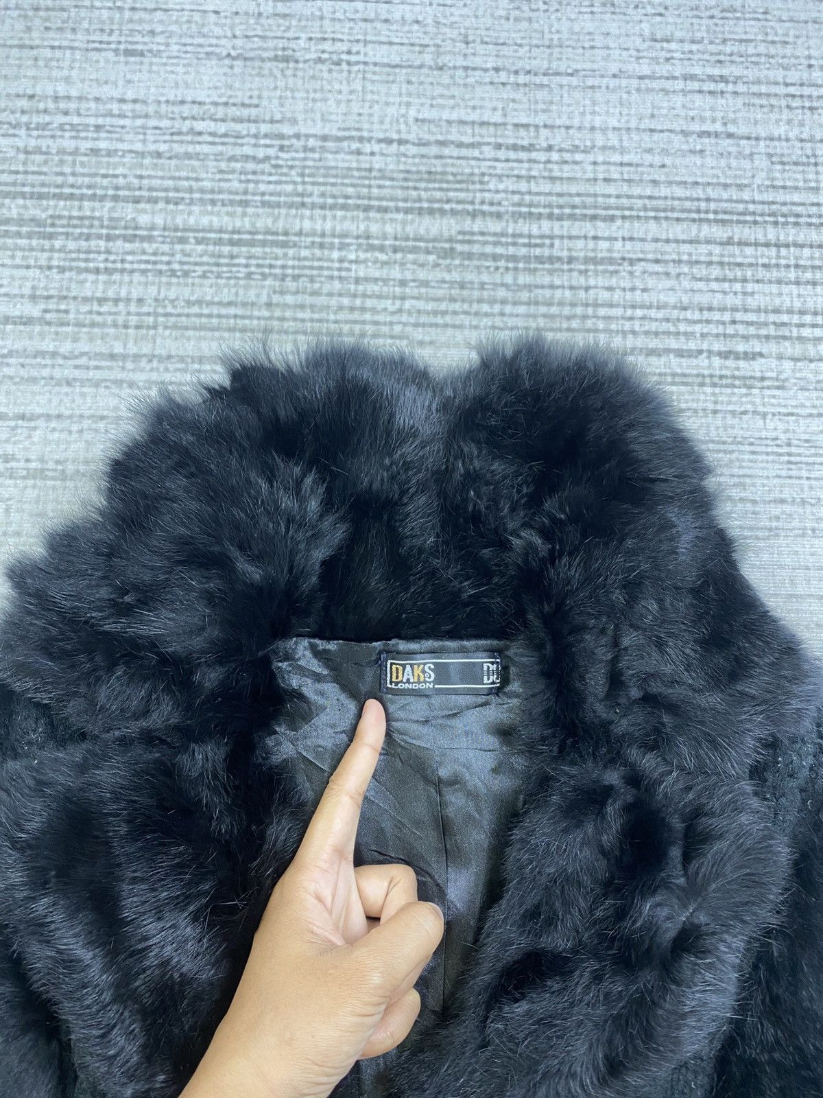 DAKS Vintage Daks London Rare Black Rabbit Fur Vest Size US S / EU 44-46 / 1 - 8 Thumbnail