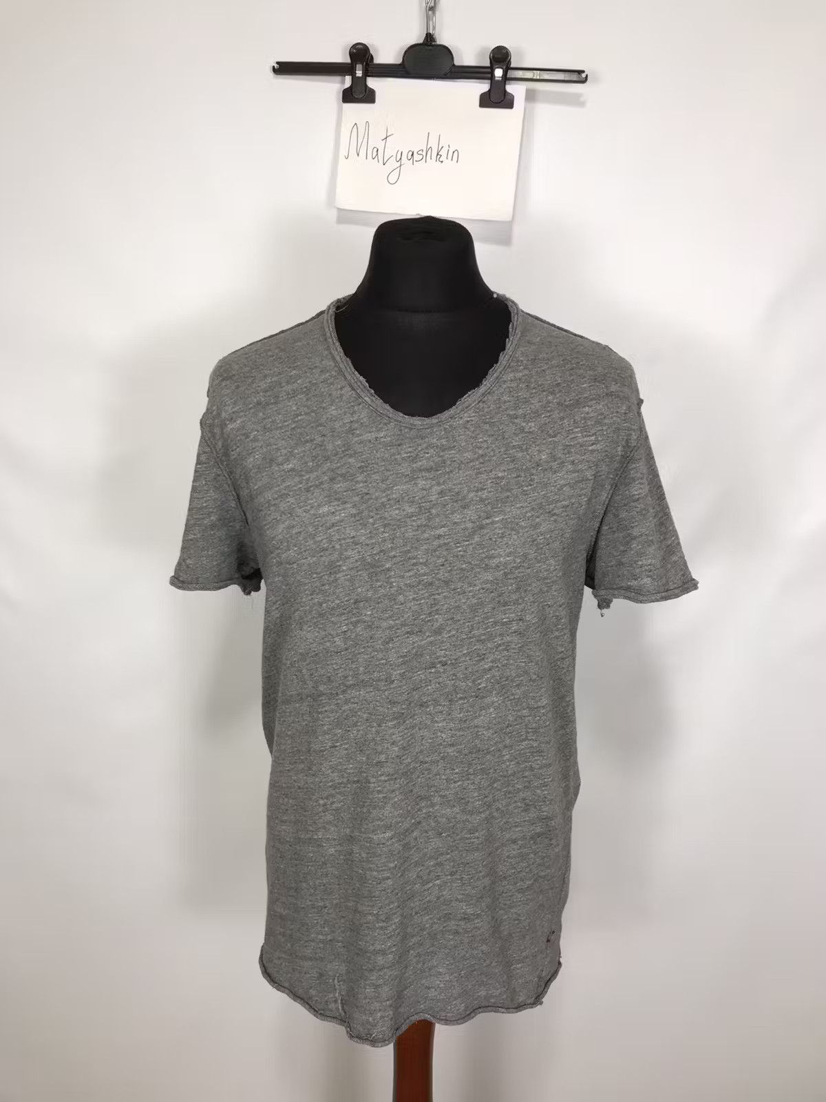 True Religion True Religion t-shirt size L Size US L / EU 52-54 / 3 - 1 Thumbnail
