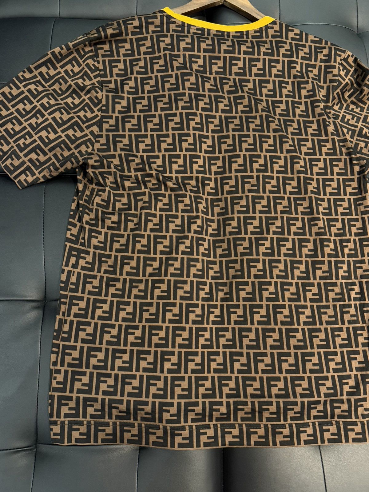 Fendi Size XL - Fendi Zucca FF Monogram Logo Printed Tee Size US XL / EU 56 / 4 - 5 Thumbnail