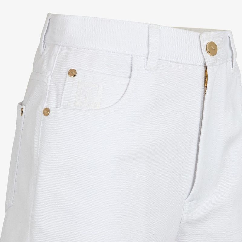 Fendi o1s1wg110326 Shorts in White Size 27" / US 4 / IT 40 - 3 Thumbnail