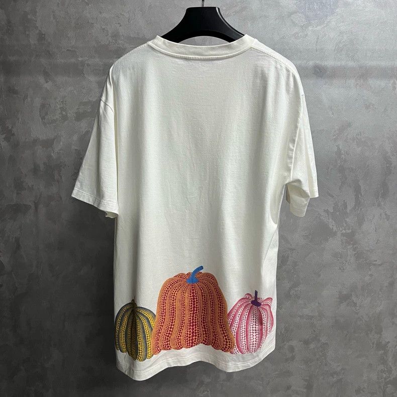 Louis Vuitton Louis Vuitton White logo Pumpkin Print Crew Neck Short Slee Size US XXL / EU 58 / 5 - 5 Thumbnail