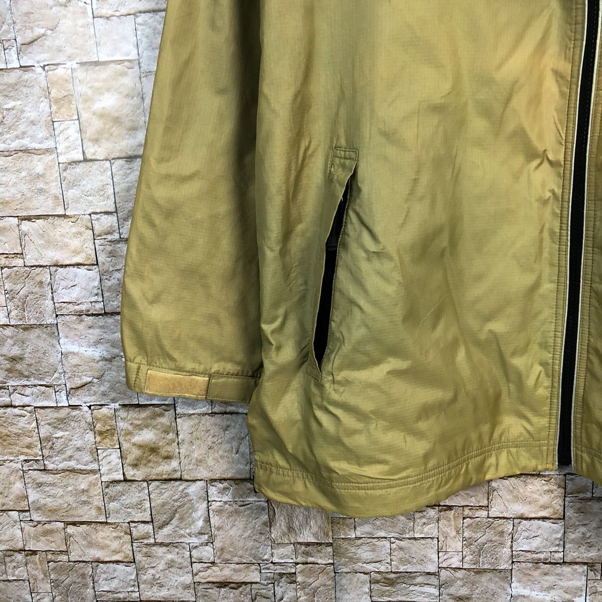 Airwalk Airwalk vintage Yellow windbreaker Light Jacket #A232 Size US XXL / EU 58 / 5 - 7 Thumbnail